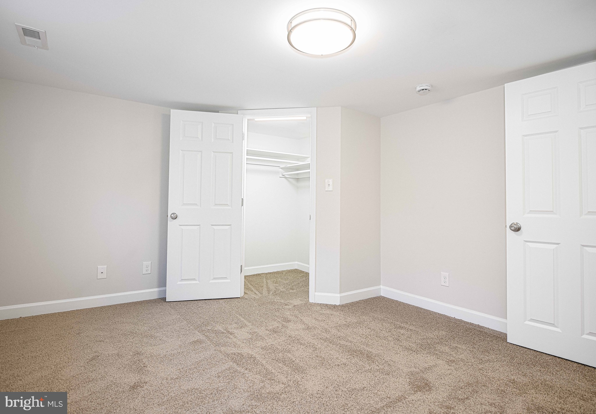 MIDDLE RIVER - Residential