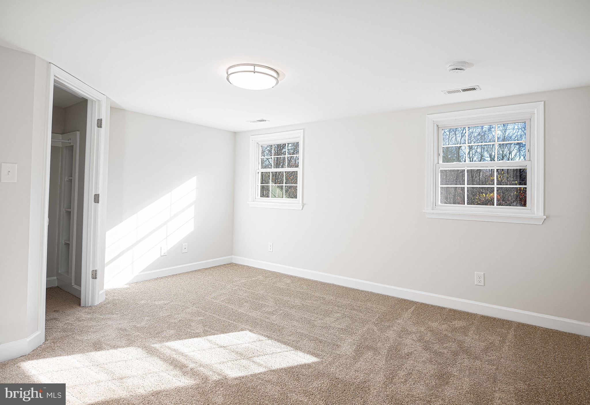 MIDDLE RIVER - Residential