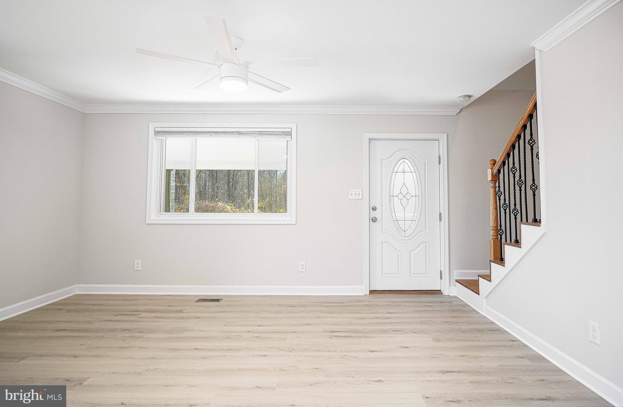 MIDDLE RIVER - Residential