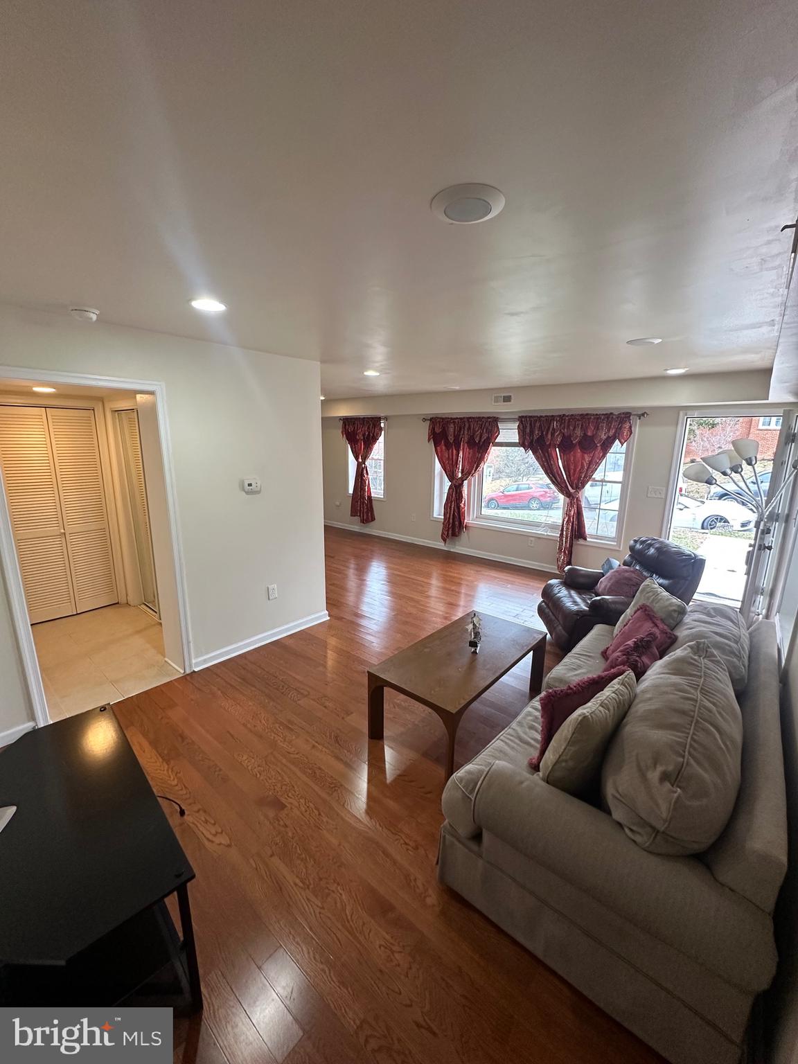 WOODLAWN HEIGHTS - Residential