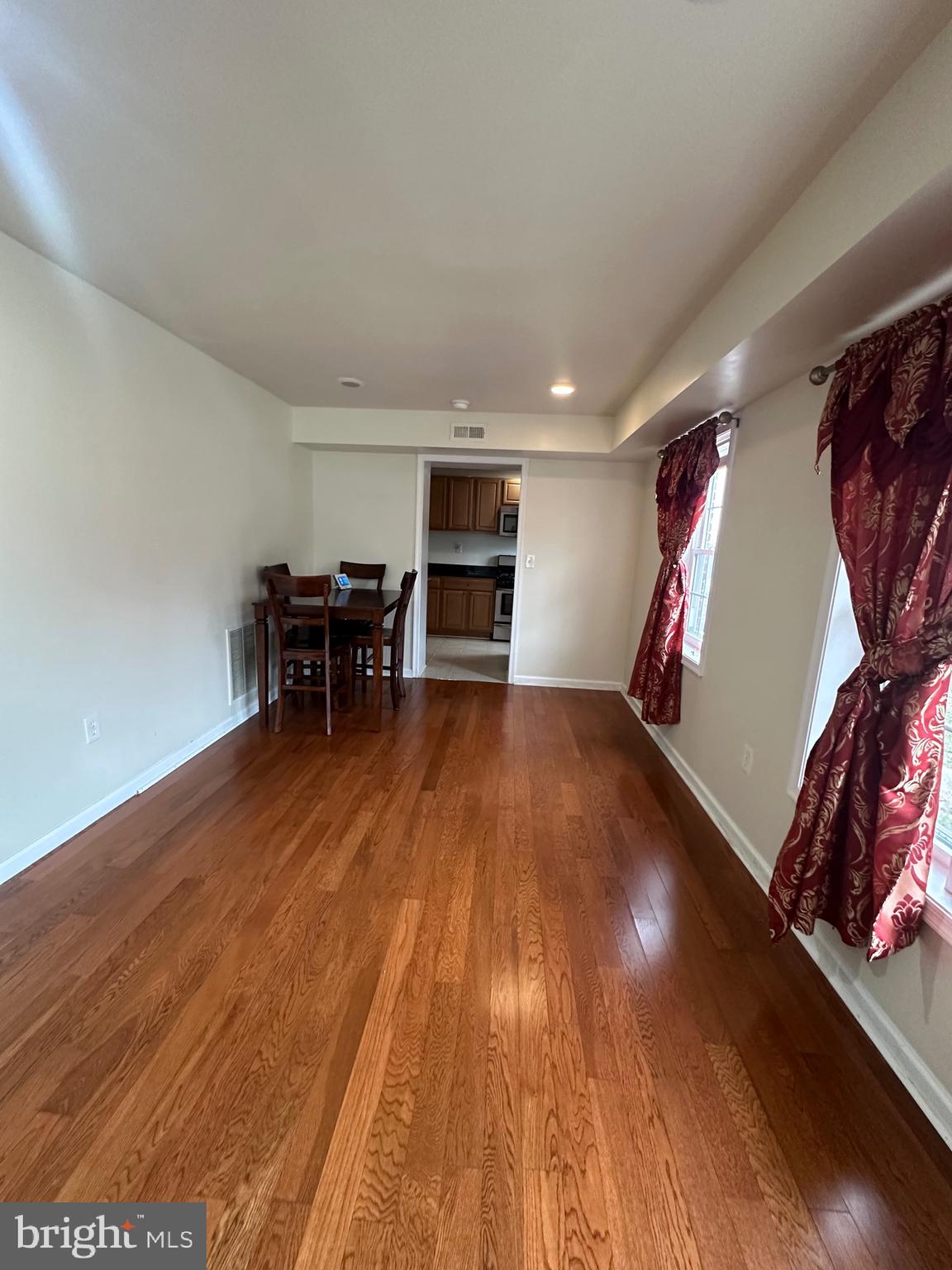 WOODLAWN HEIGHTS - Residential