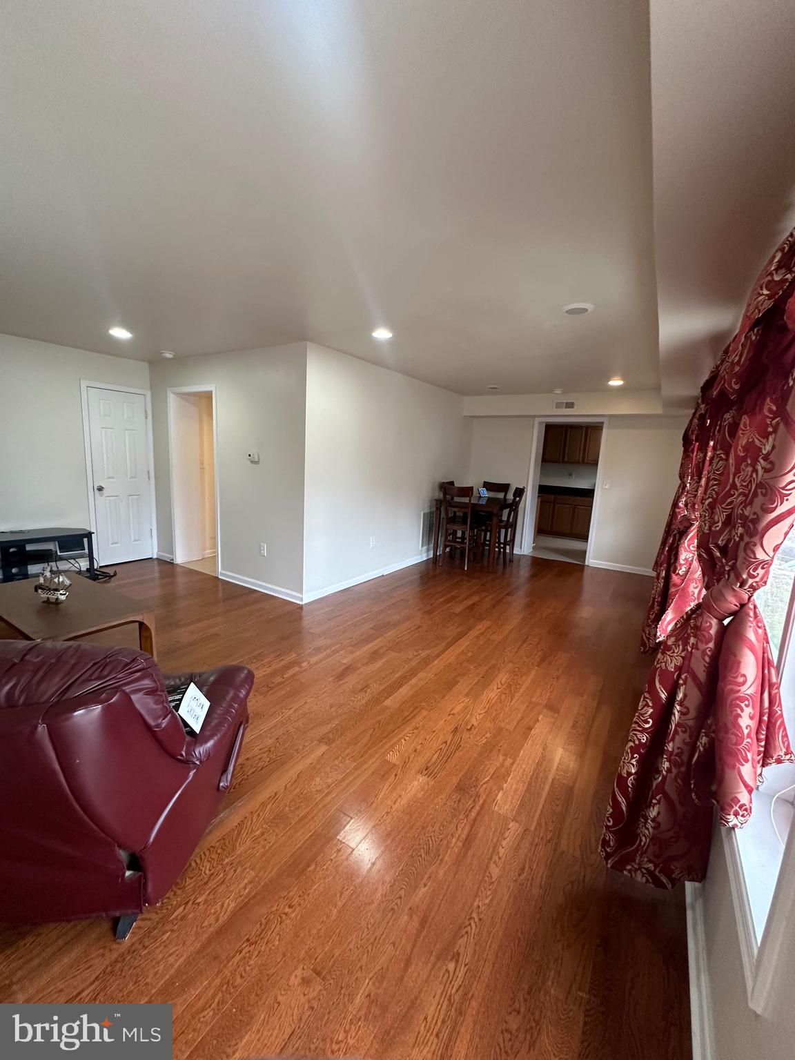 WOODLAWN HEIGHTS - Residential