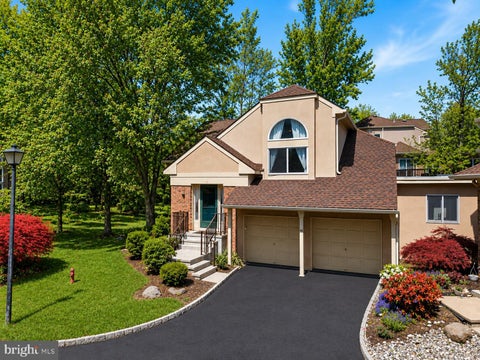 Condo For Sale - 15 Kingsland Circle Cir<br/> MONMOUTH JUNCTION, NJ 08852