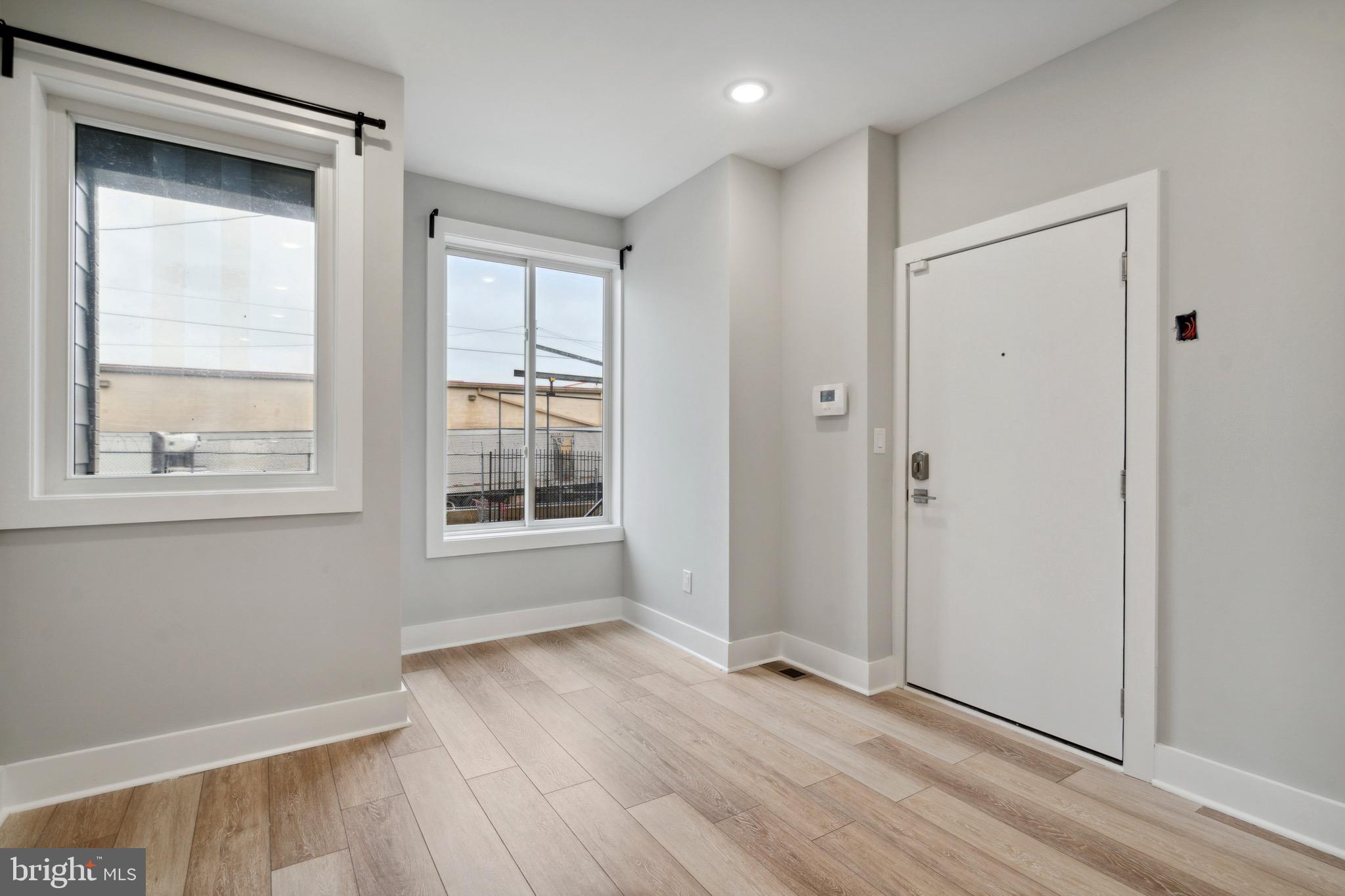 OLDE KENSINGTON - Commercial Sale