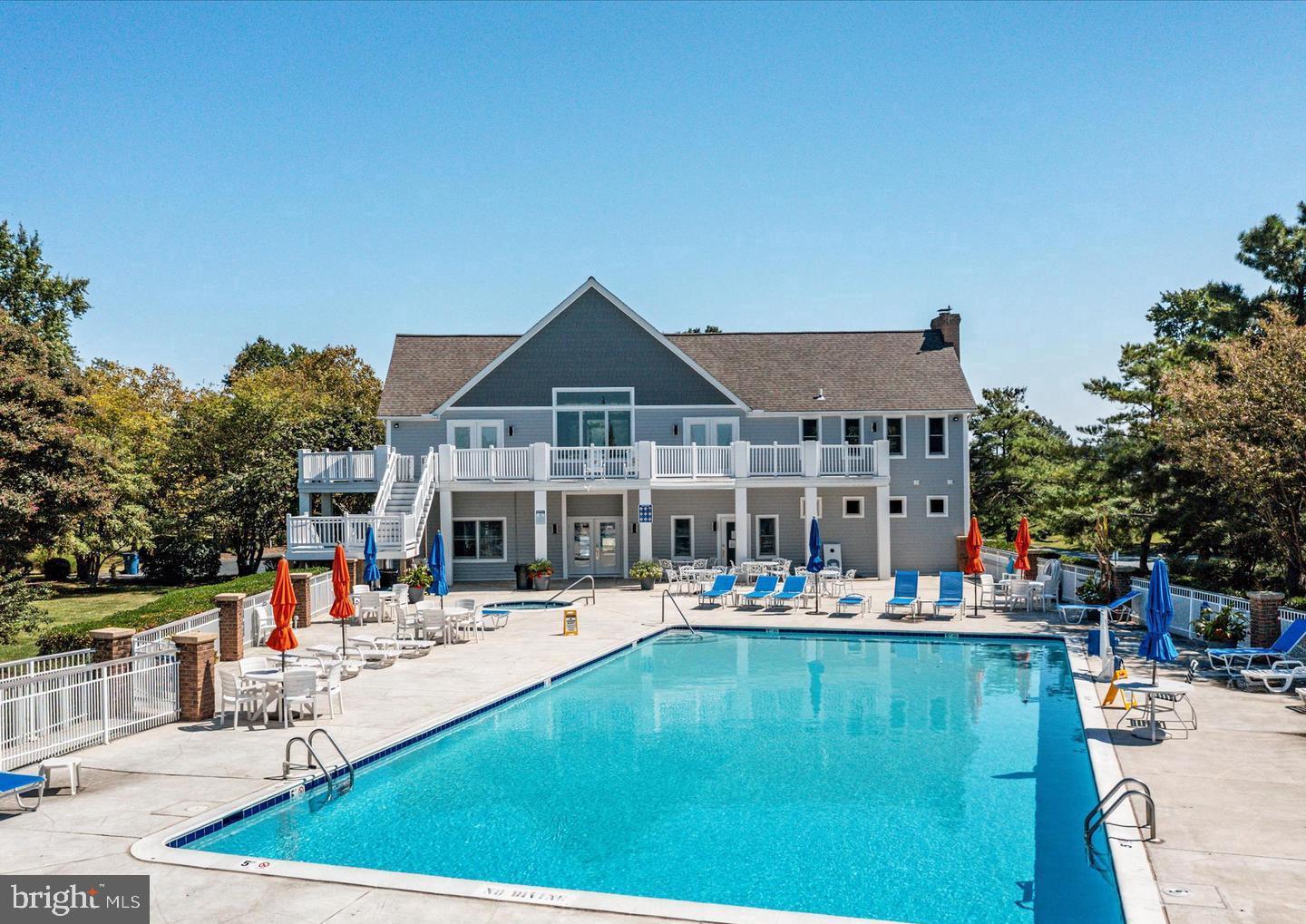 BAYSIDE MARINA - Residential