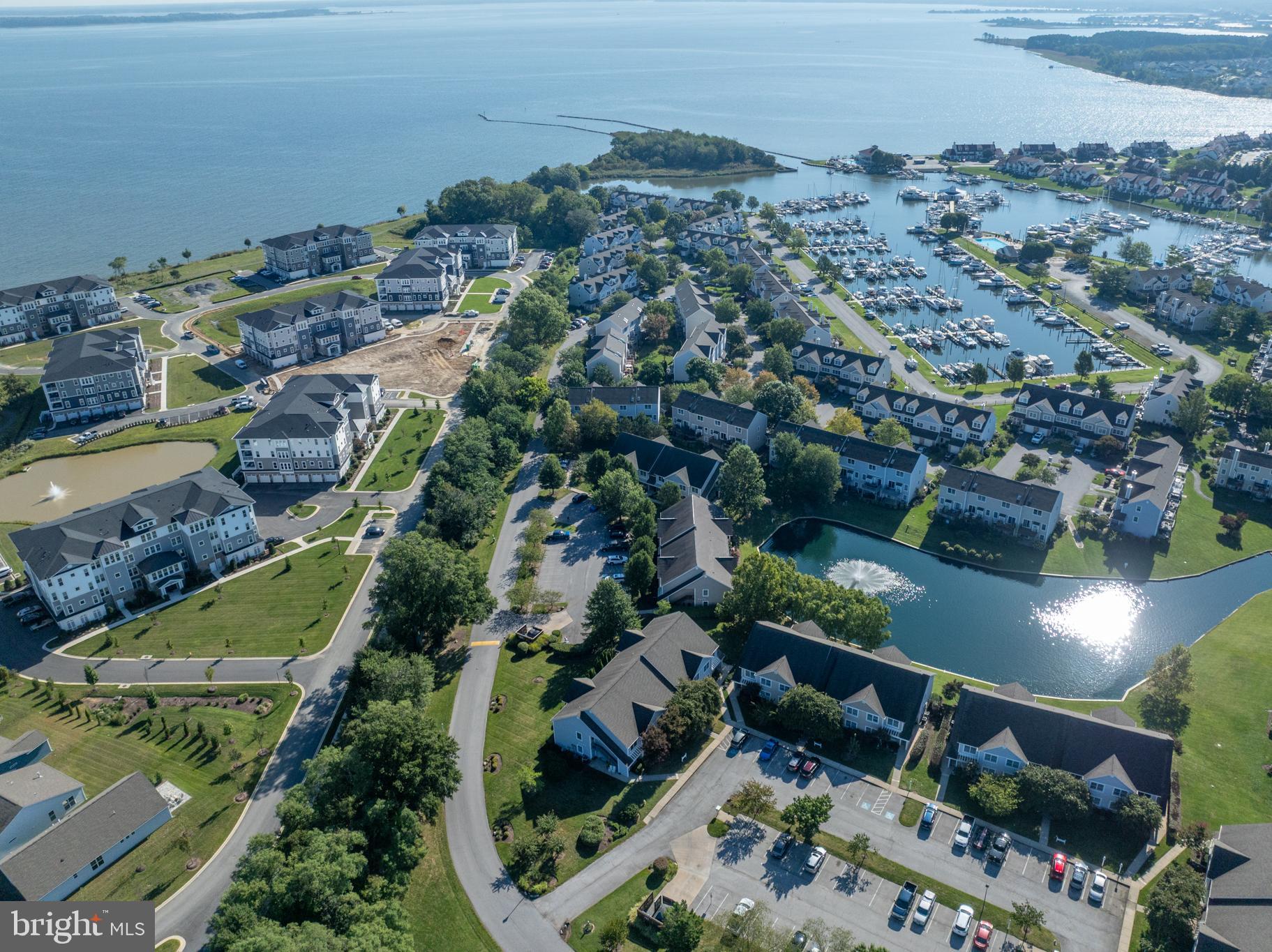 BAYSIDE MARINA - Residential