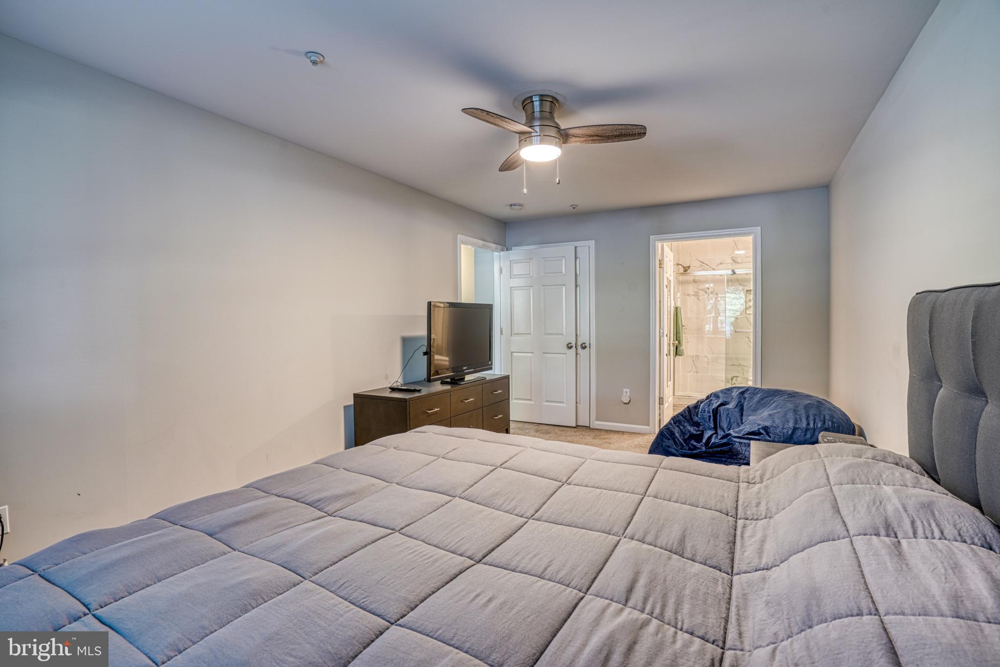 BAYSIDE MARINA - Residential