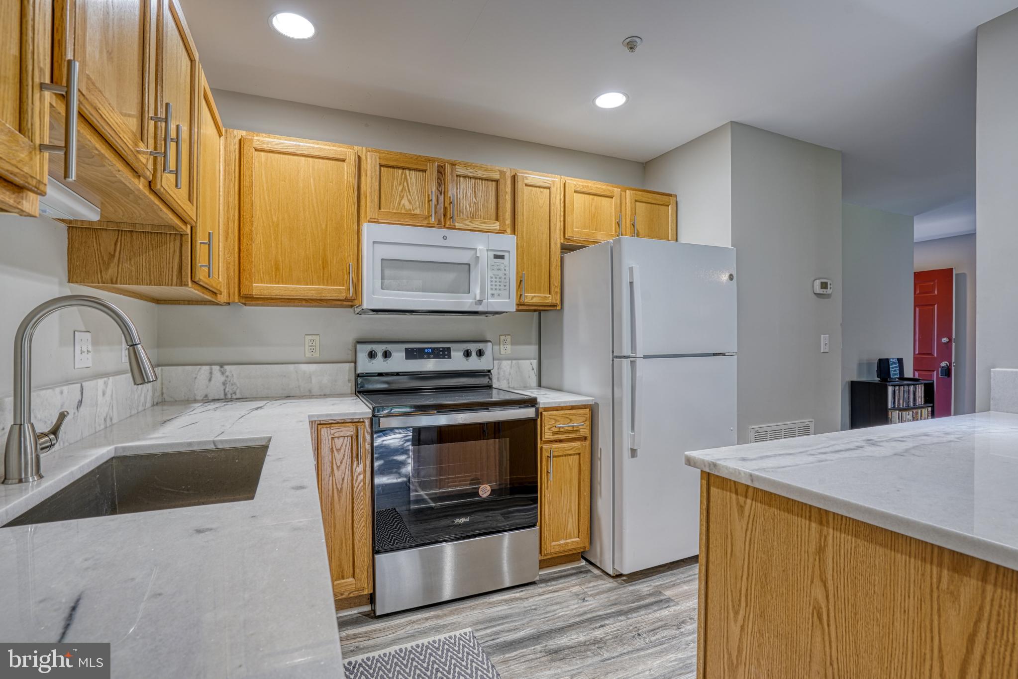 BAYSIDE MARINA - Residential