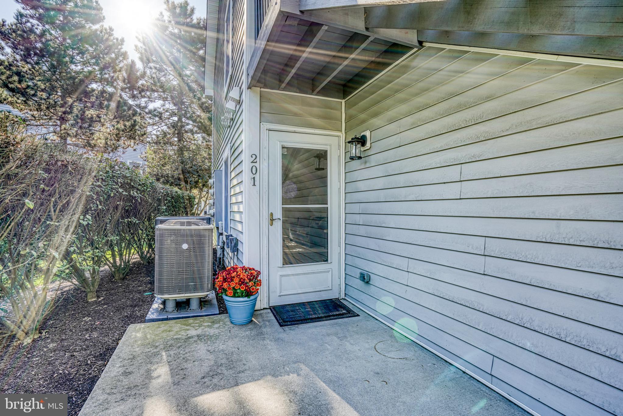 BAYSIDE MARINA - Residential