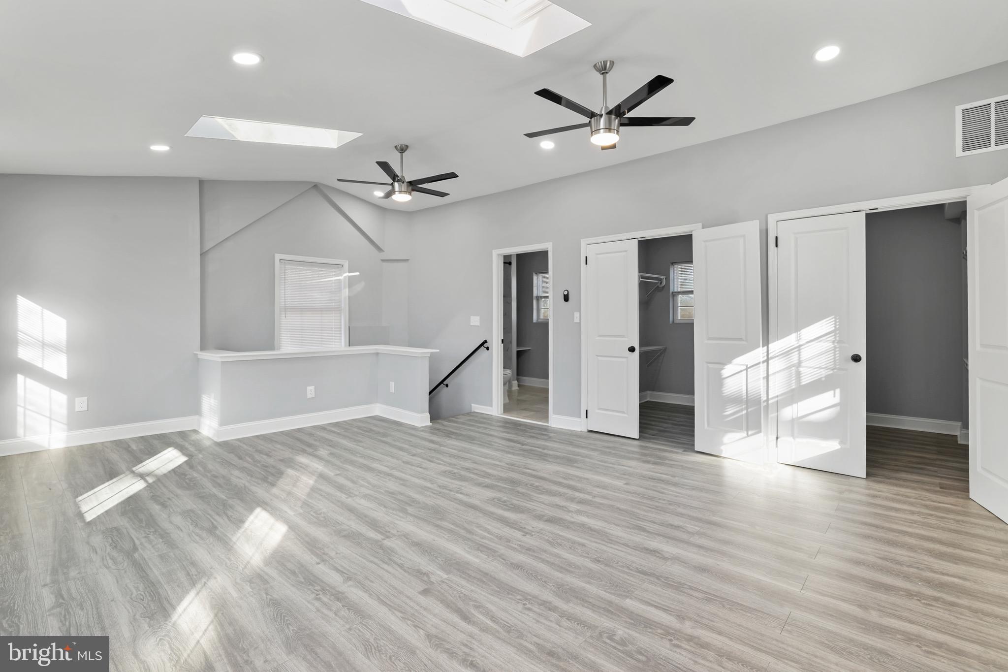 HYATTSVILLE - Residential