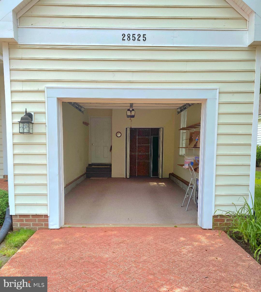 EASTON CLUB - Residential Lease