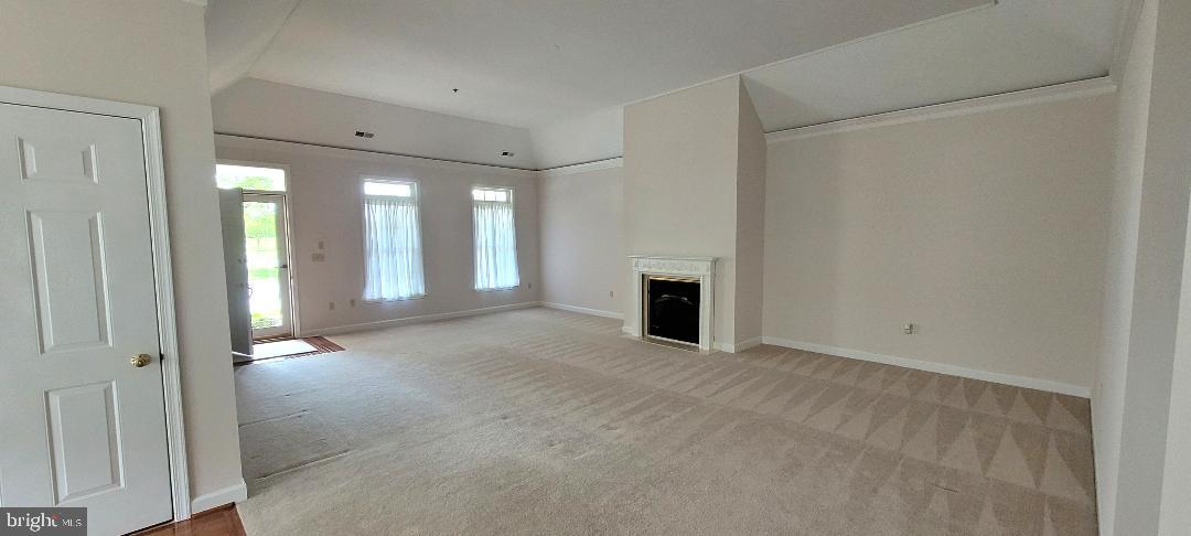 EASTON CLUB - Residential Lease