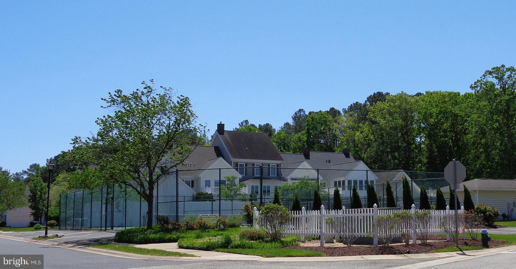 EASTON CLUB - Residential Lease