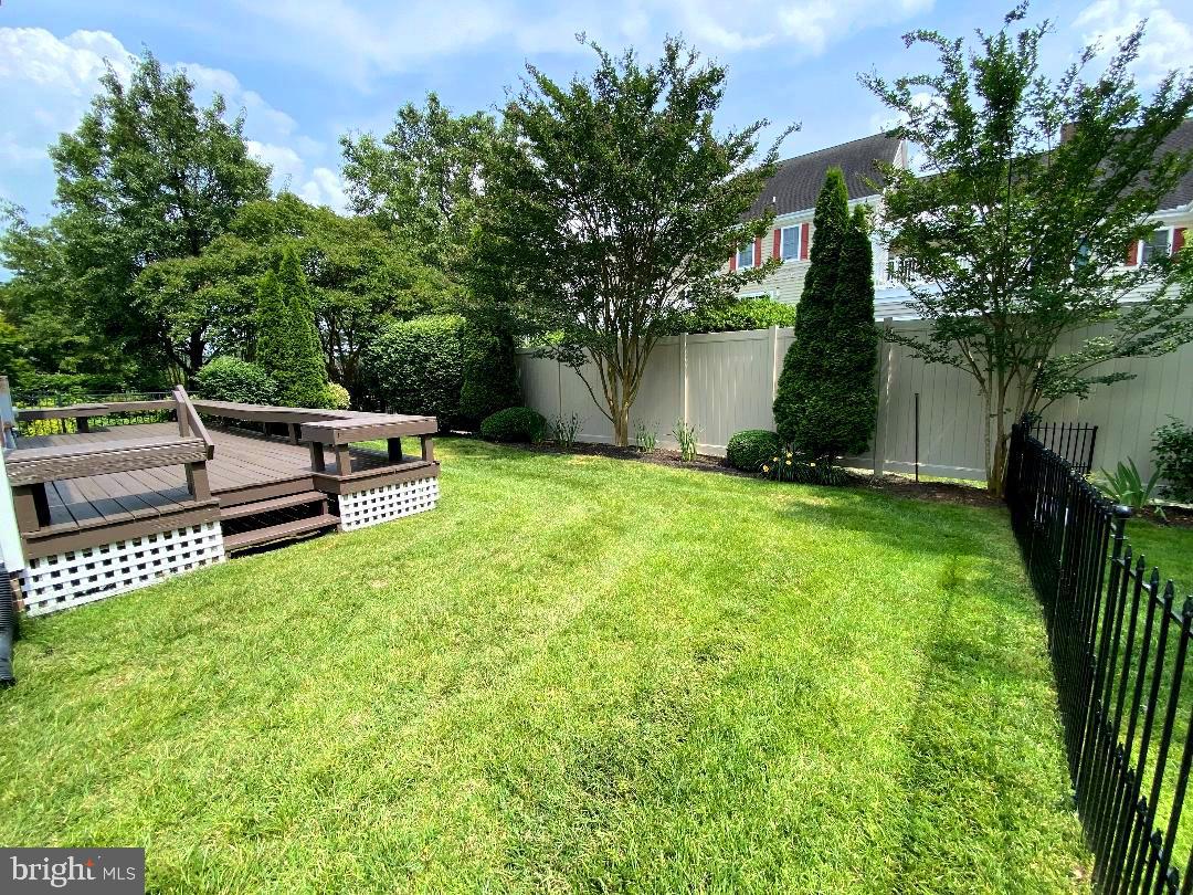 EASTON CLUB - Residential Lease