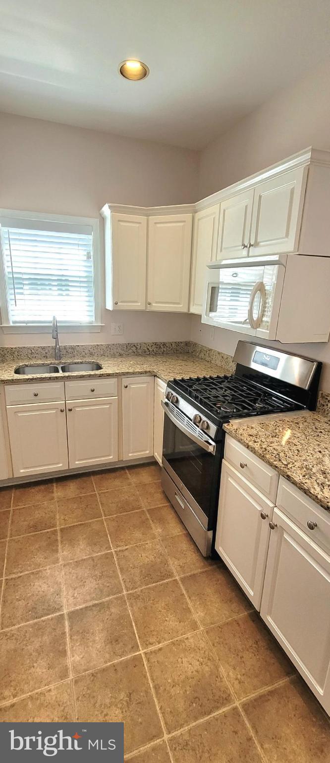 EASTON CLUB - Residential Lease