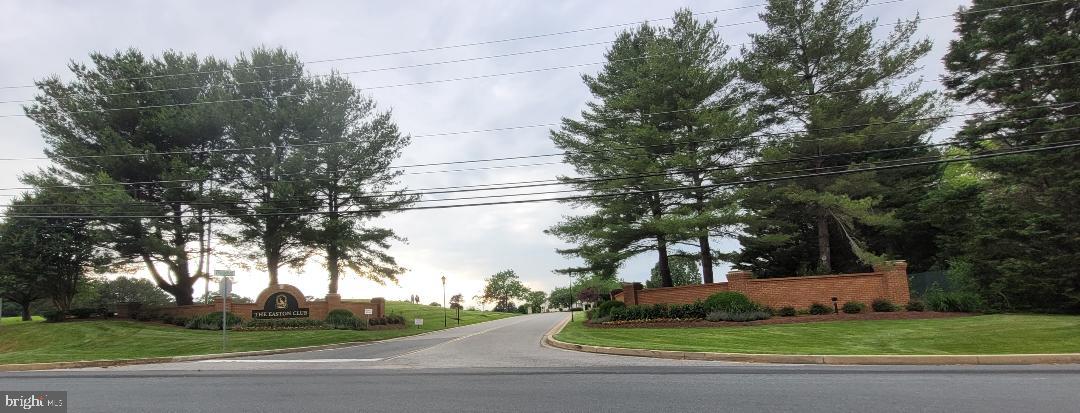 EASTON CLUB - Residential Lease