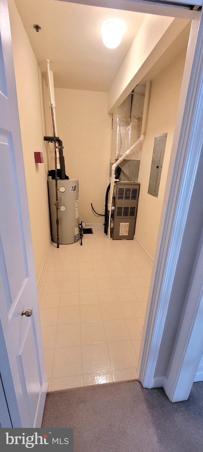 EASTON CLUB - Residential Lease