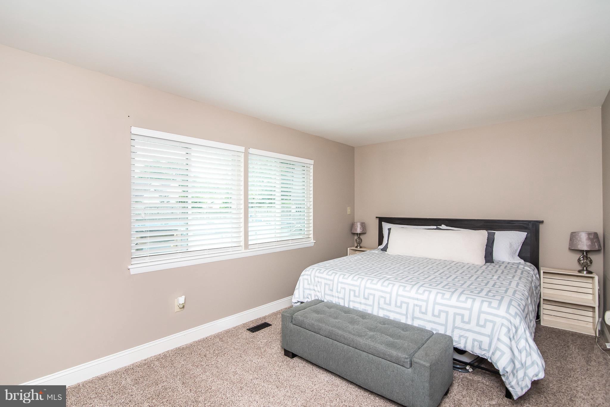 AMBER MEADOWS - Residential