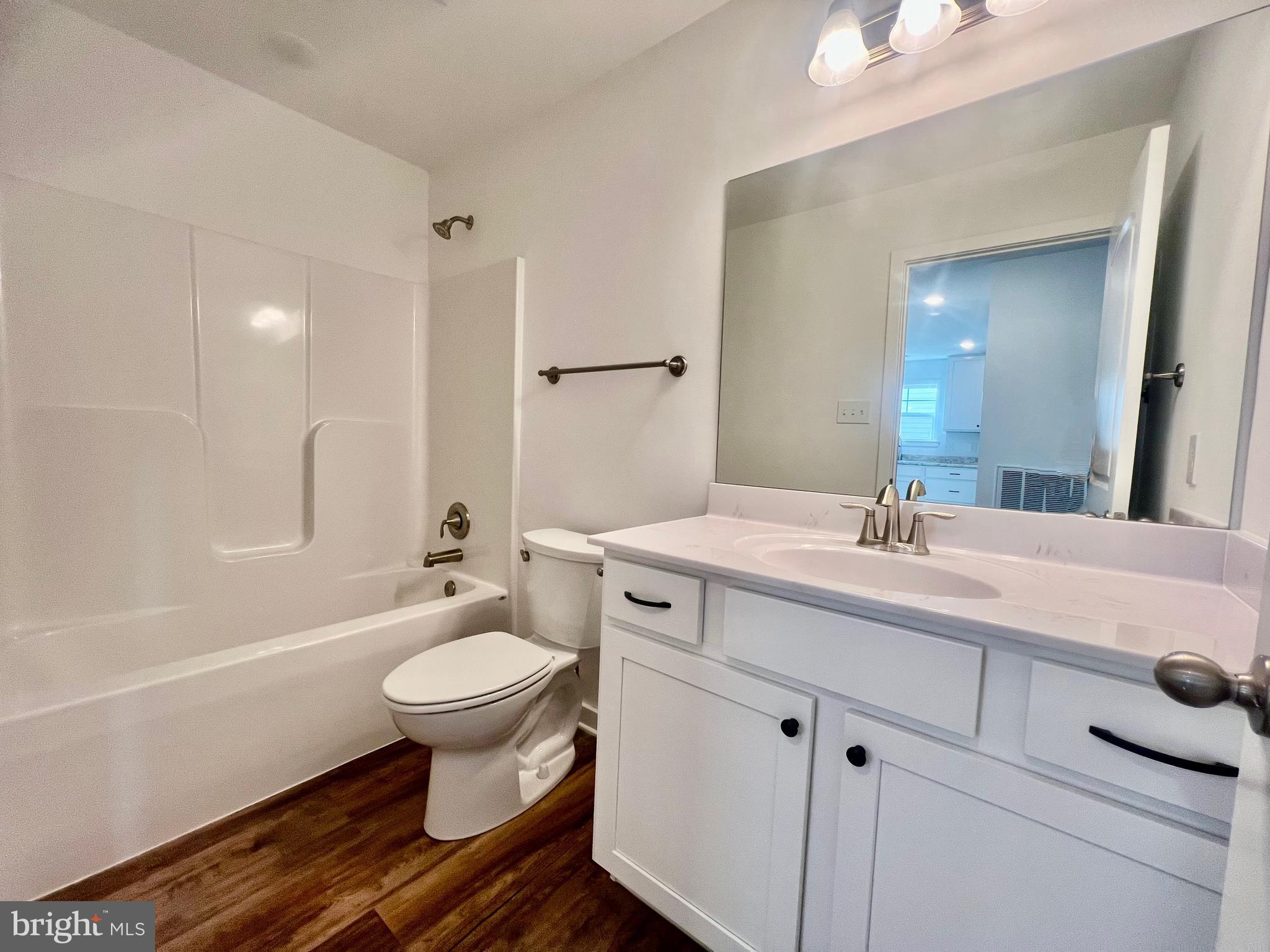 CARDINAL POINTE - Residential