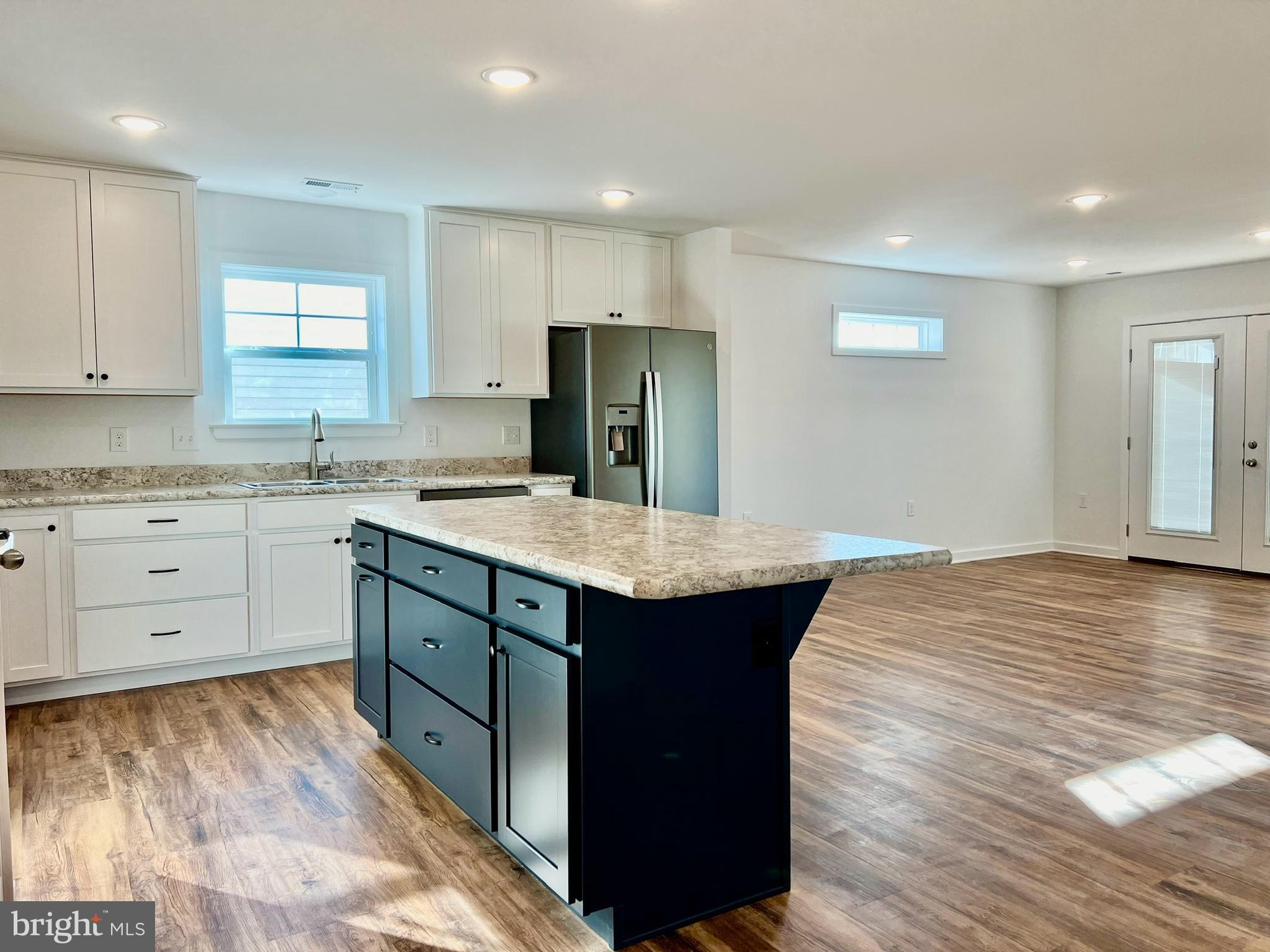 CARDINAL POINTE - Residential