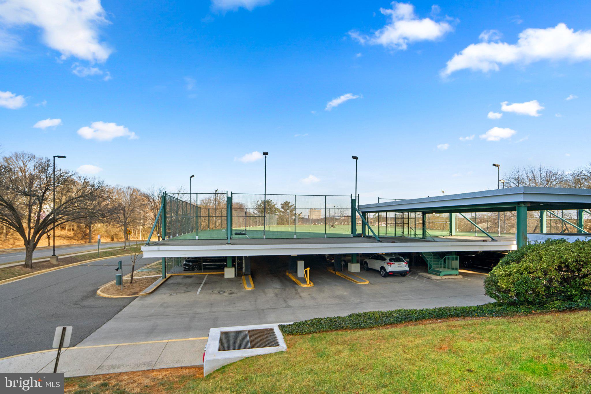 THE FOUNTAINS - Residential