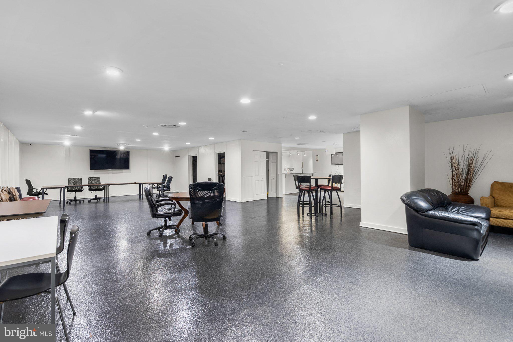 THE FOUNTAINS - Residential