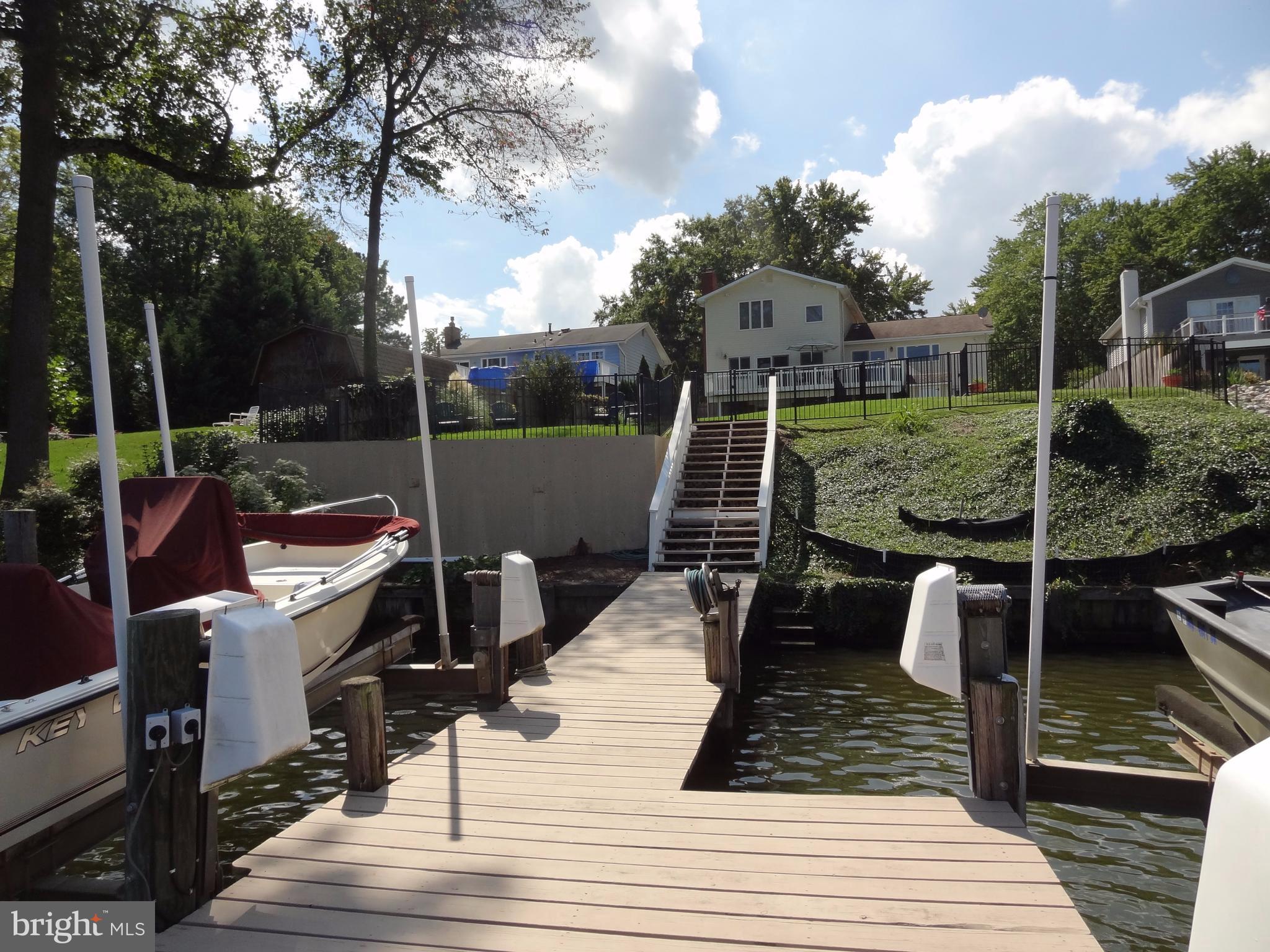 SPRIGGS COVE - Residential Lease