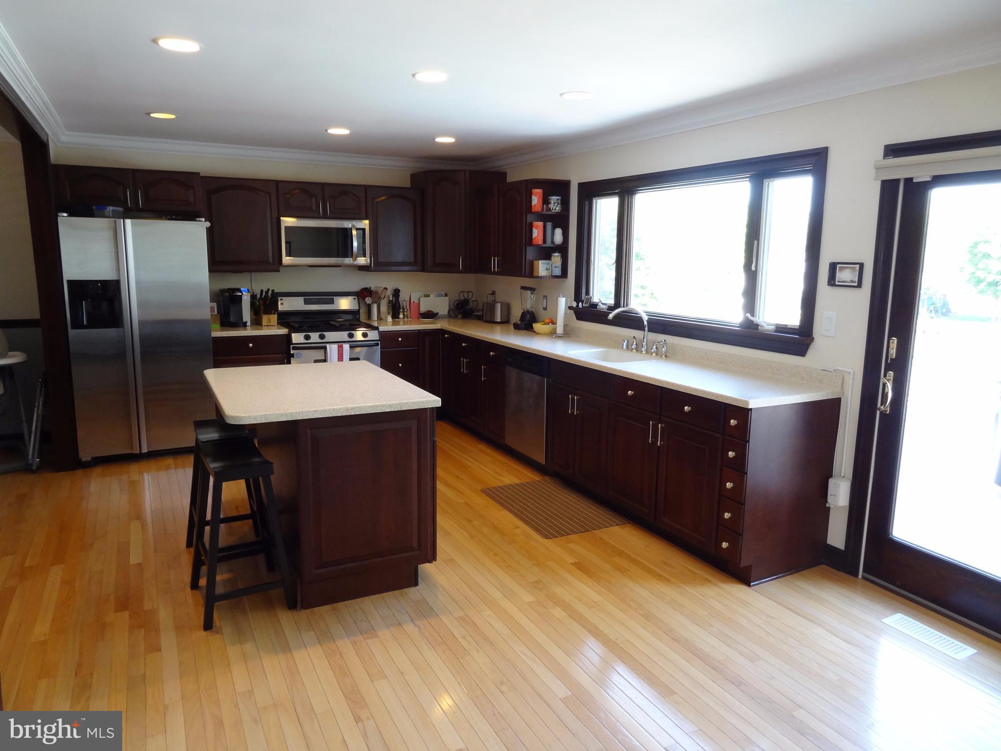 SPRIGGS COVE - Residential Lease