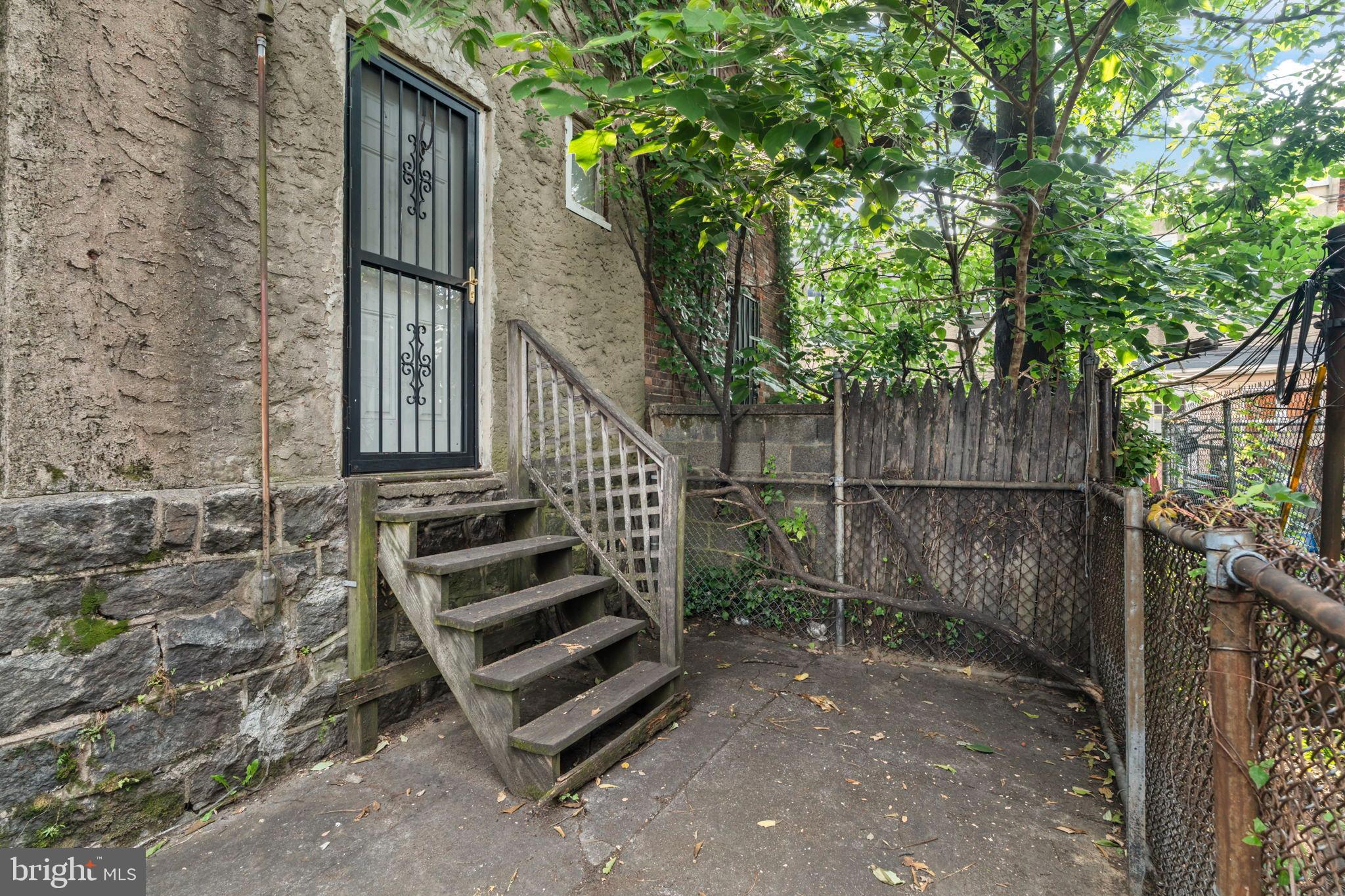 COBBS CREEK - Residential