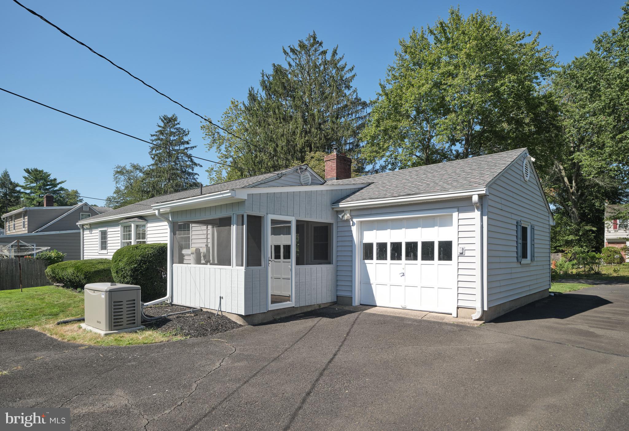 PENN VALLEY MANOR - Residential