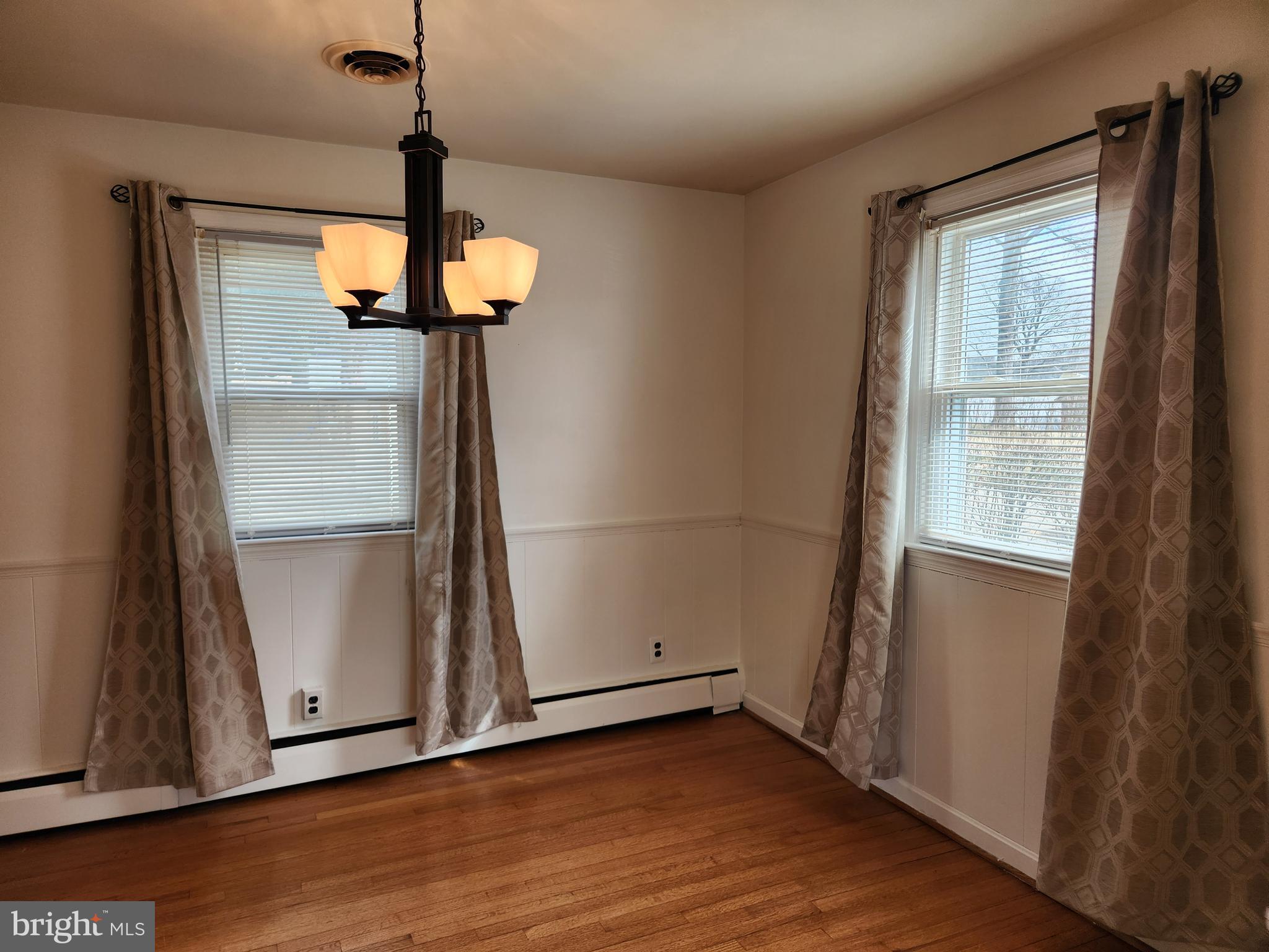 BROADVIEW - Residential