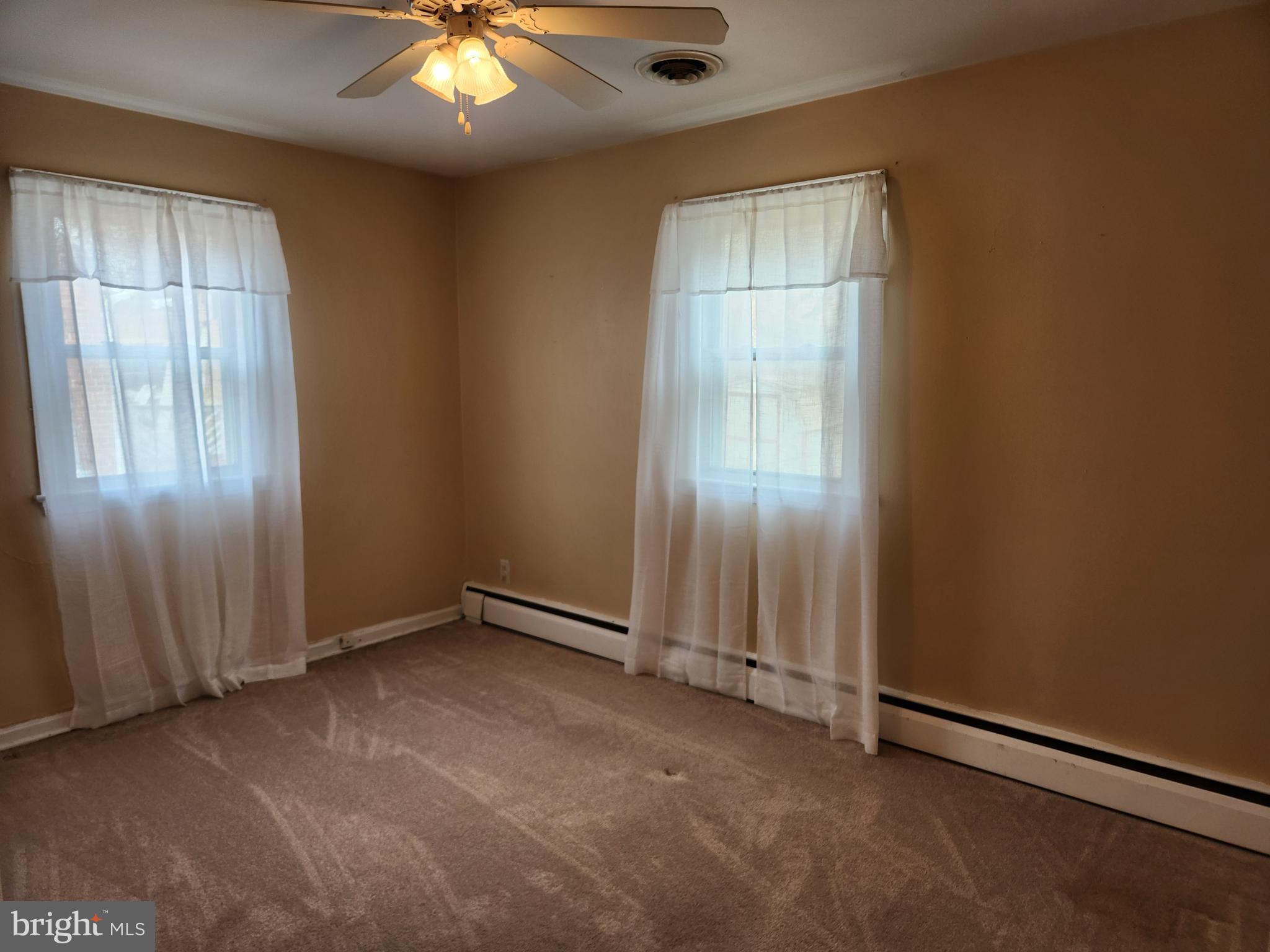 BROADVIEW - Residential