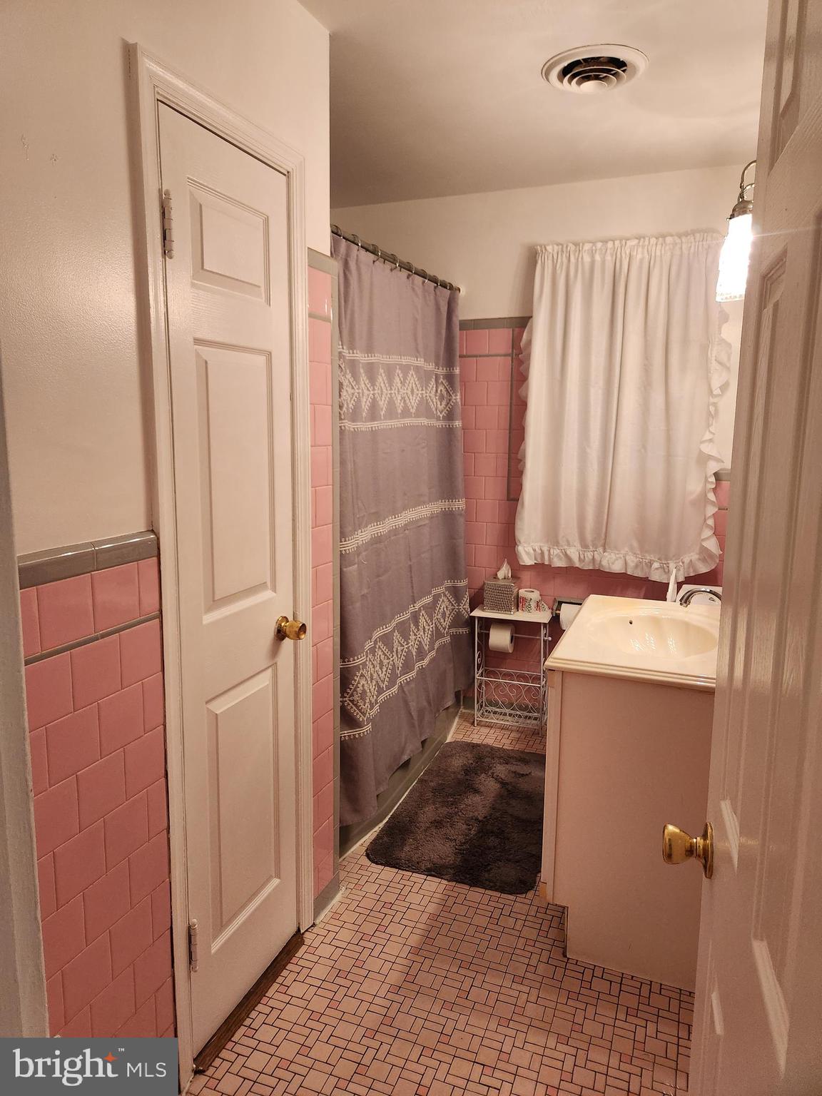 BROADVIEW - Residential