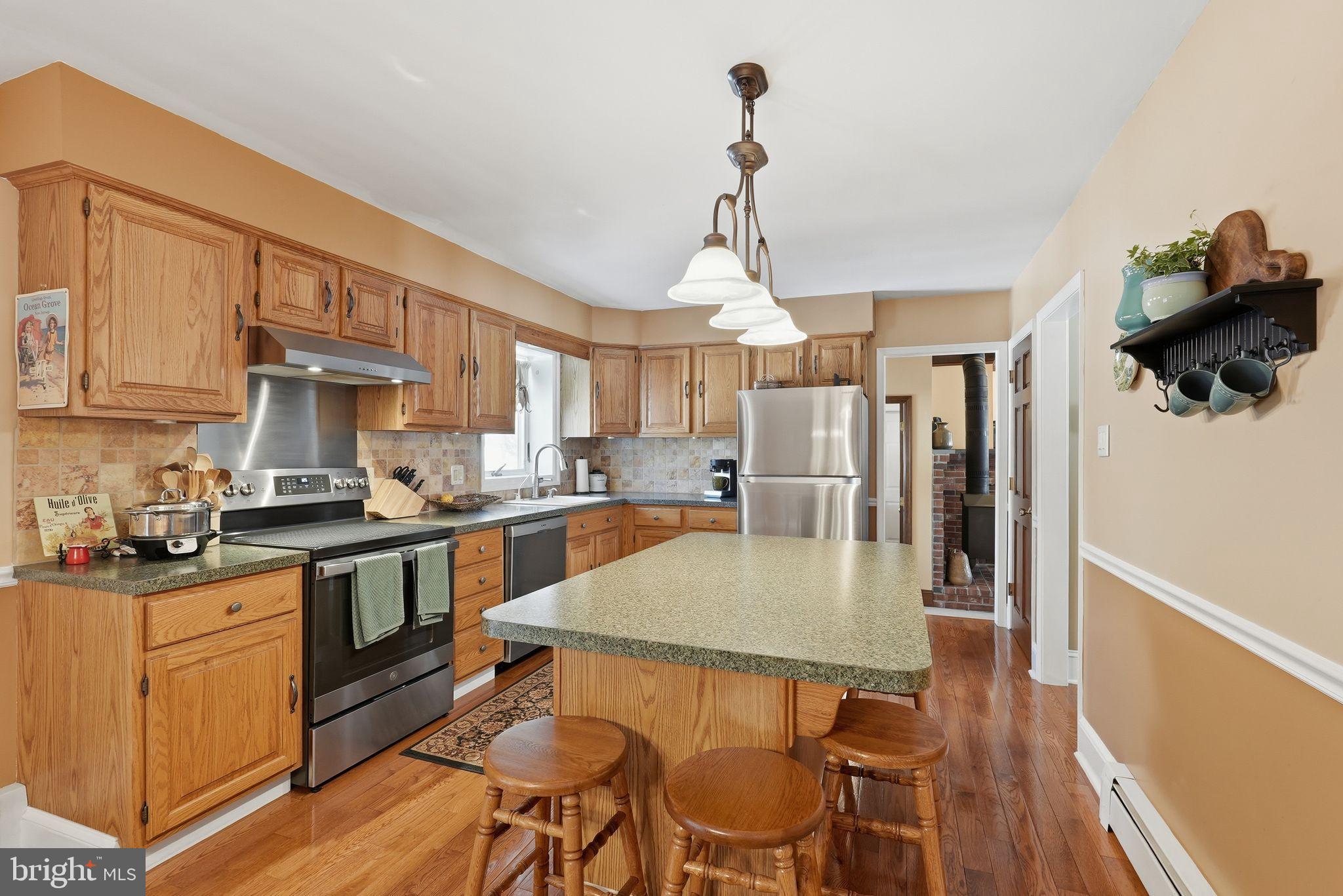 TOWER HILL MDWS - Residential