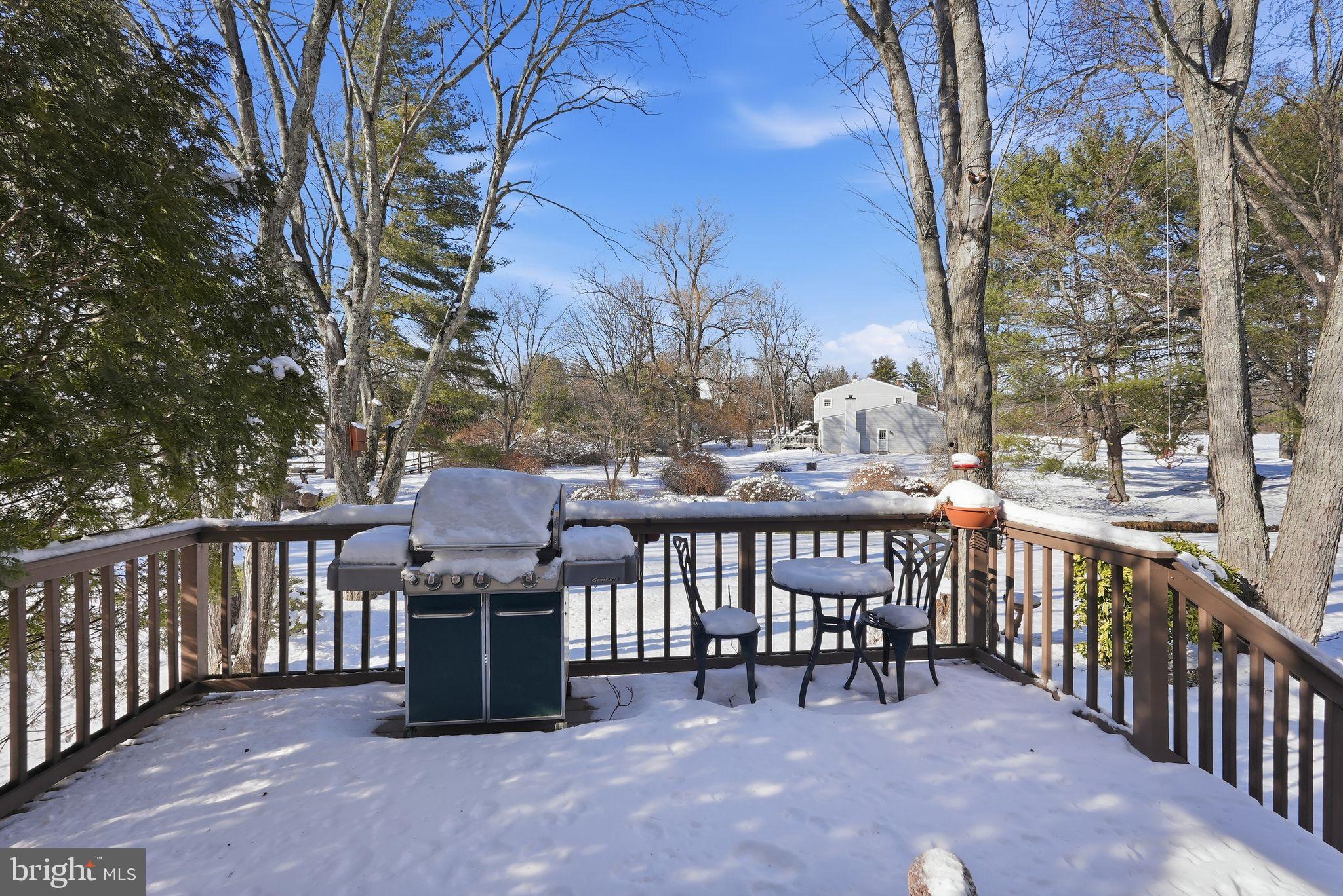 TOWER HILL MDWS - Residential