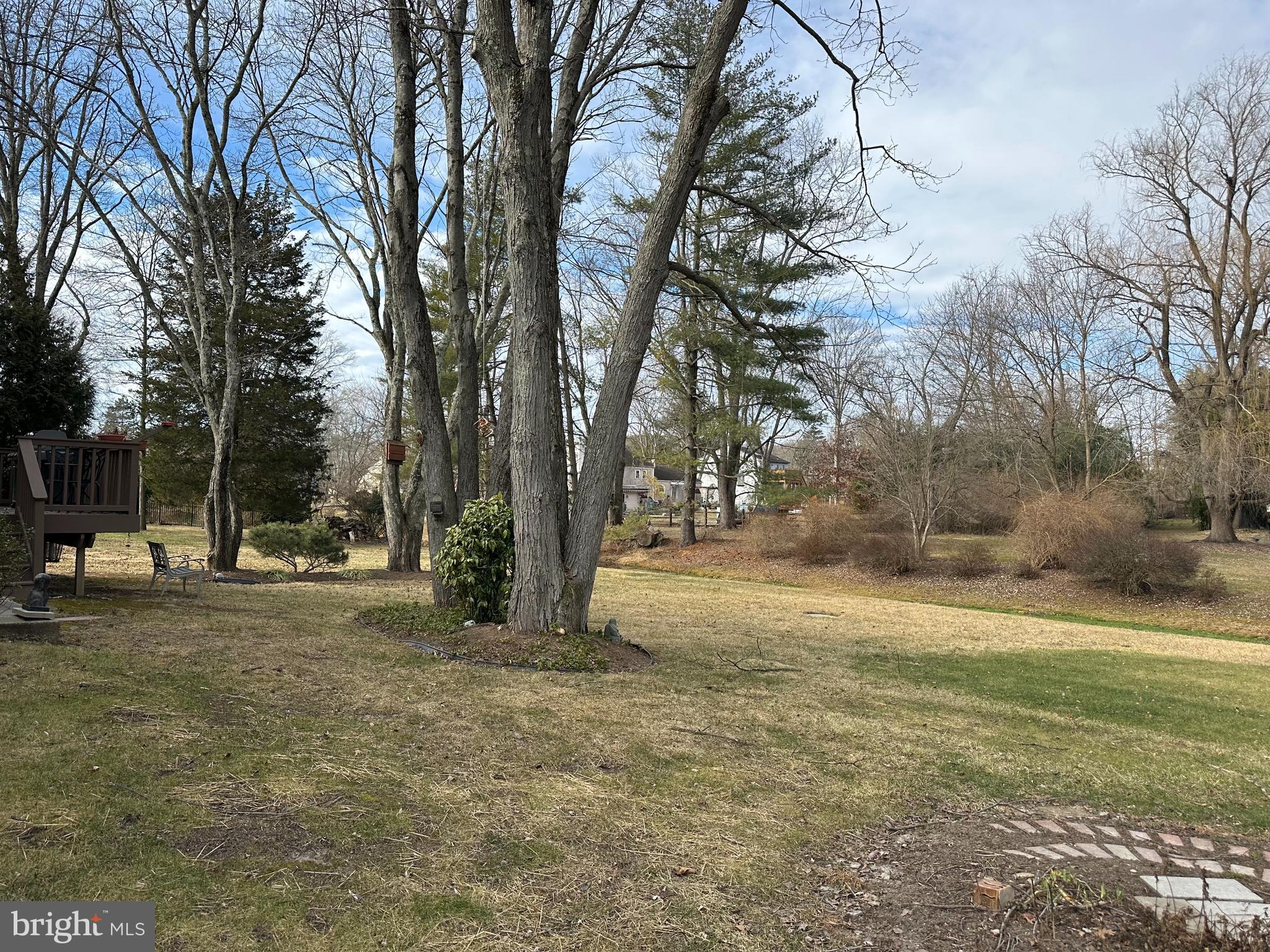 TOWER HILL MDWS - Residential