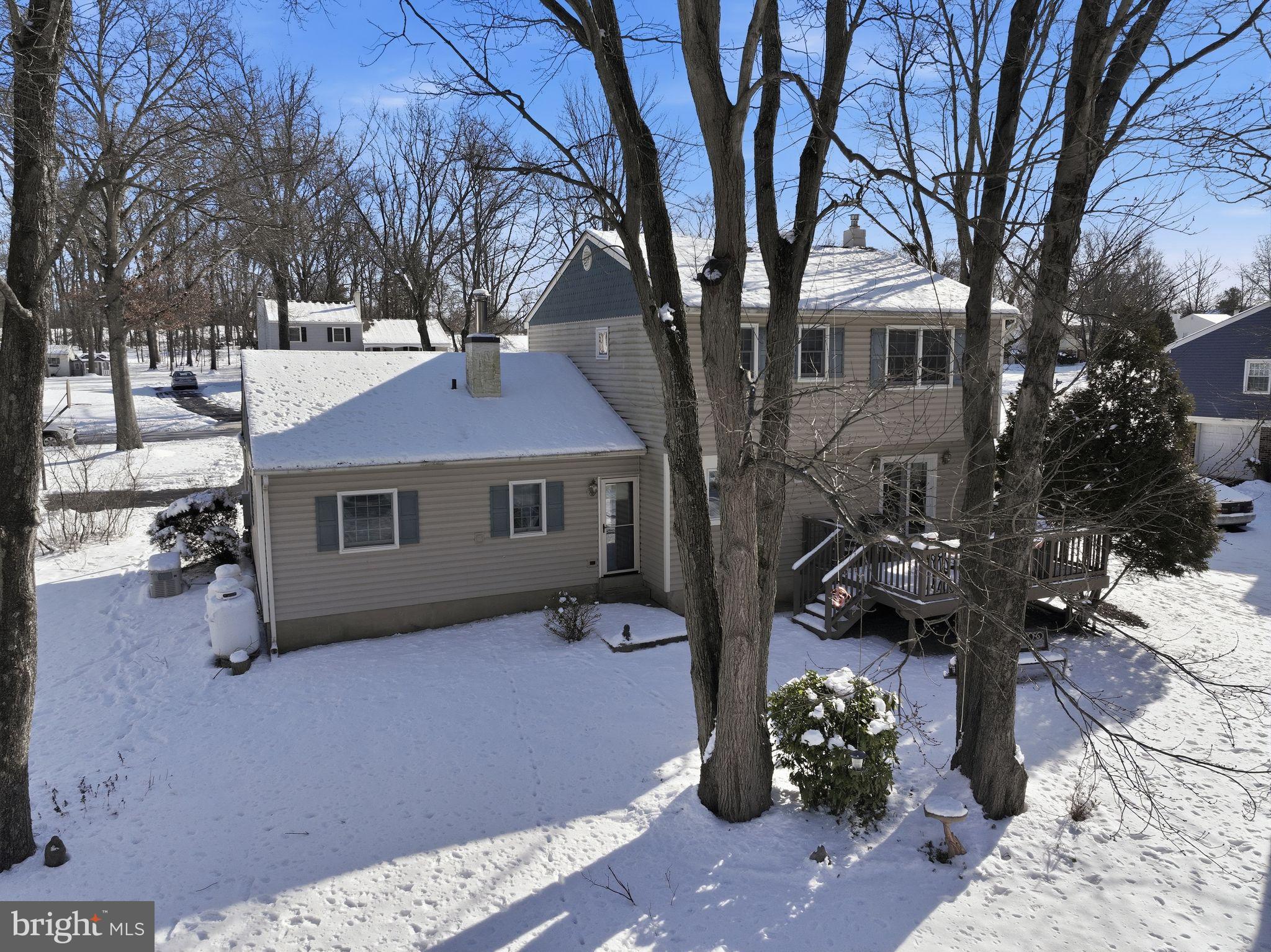 TOWER HILL MDWS - Residential