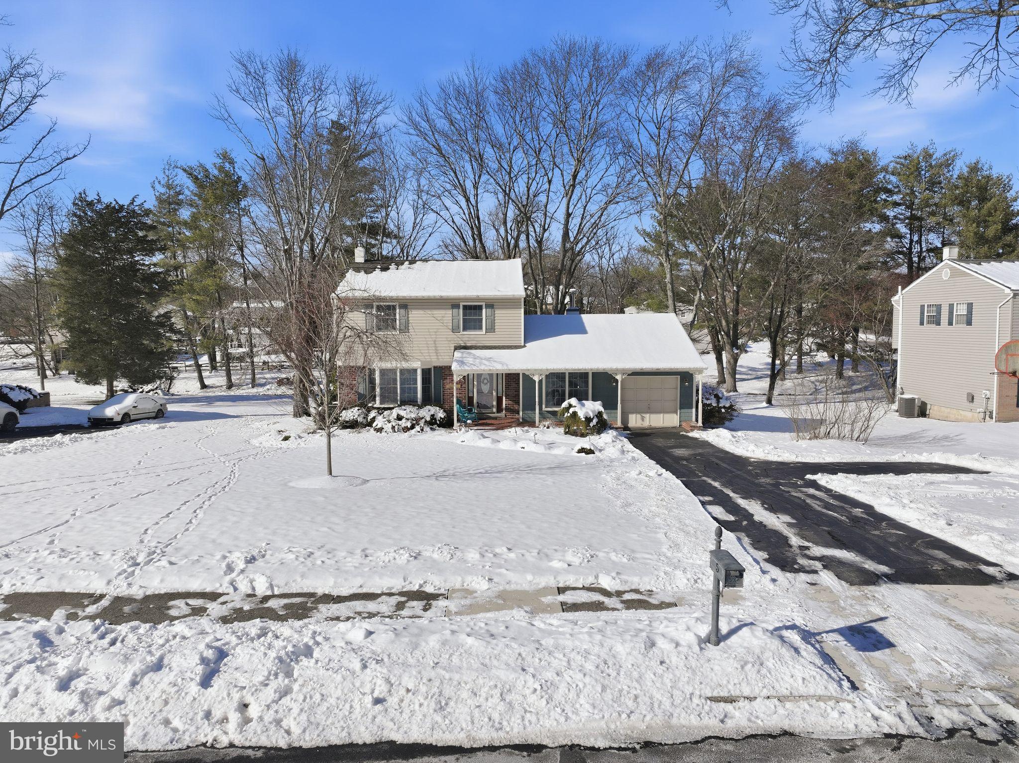 TOWER HILL MDWS - Residential