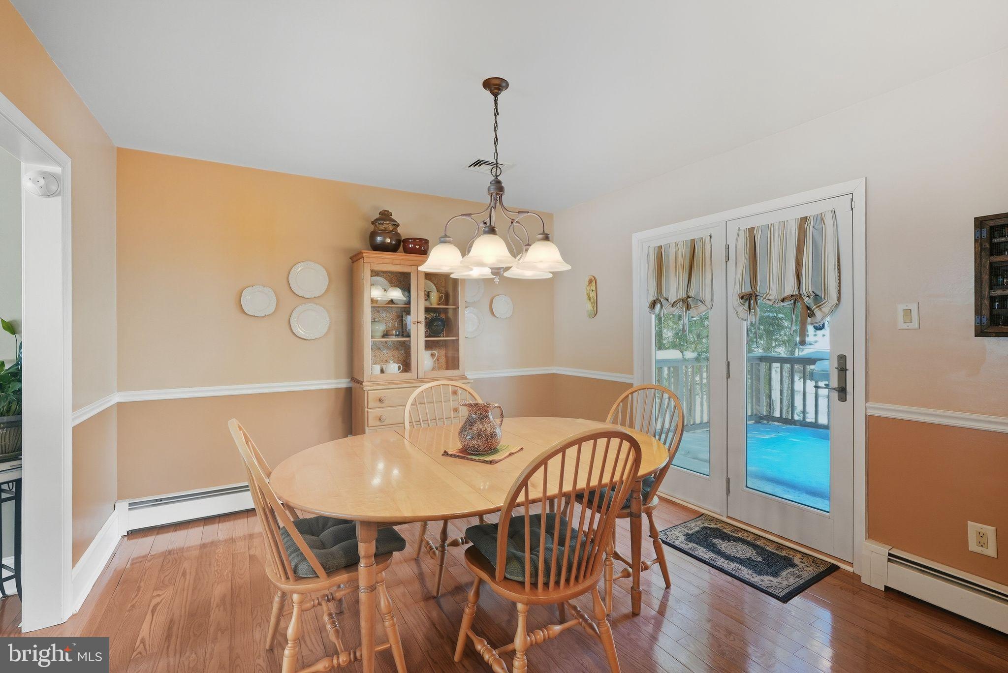 TOWER HILL MDWS - Residential