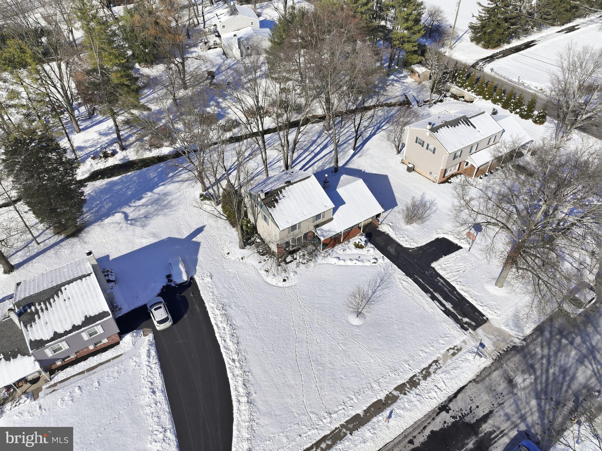 TOWER HILL MDWS - Residential