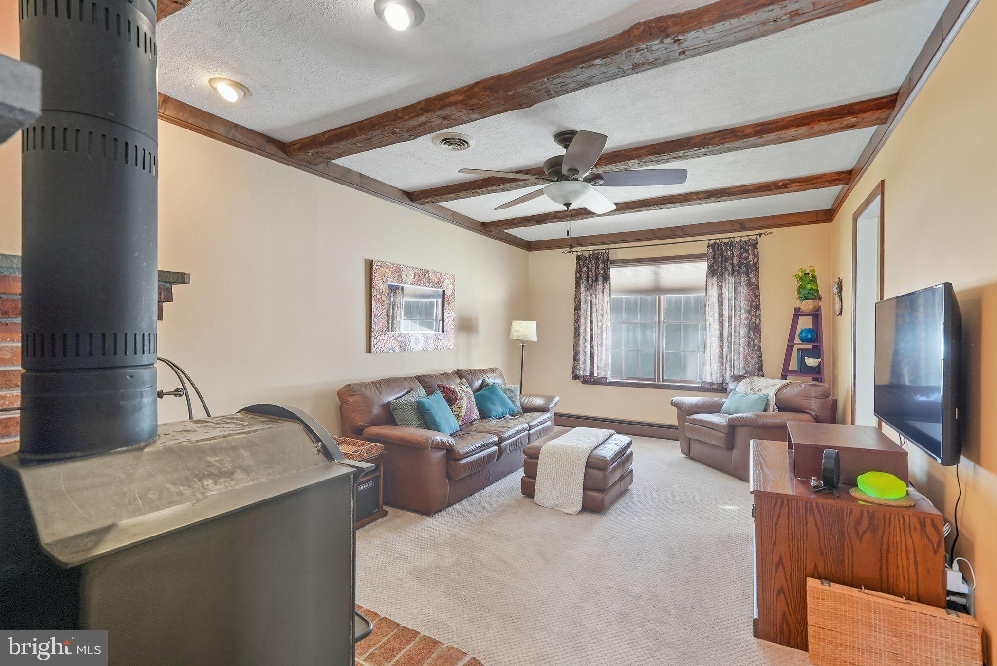 TOWER HILL MDWS - Residential