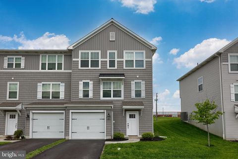 9 SOUTHSIDE DRIVE WILLOW STREET PA 17584