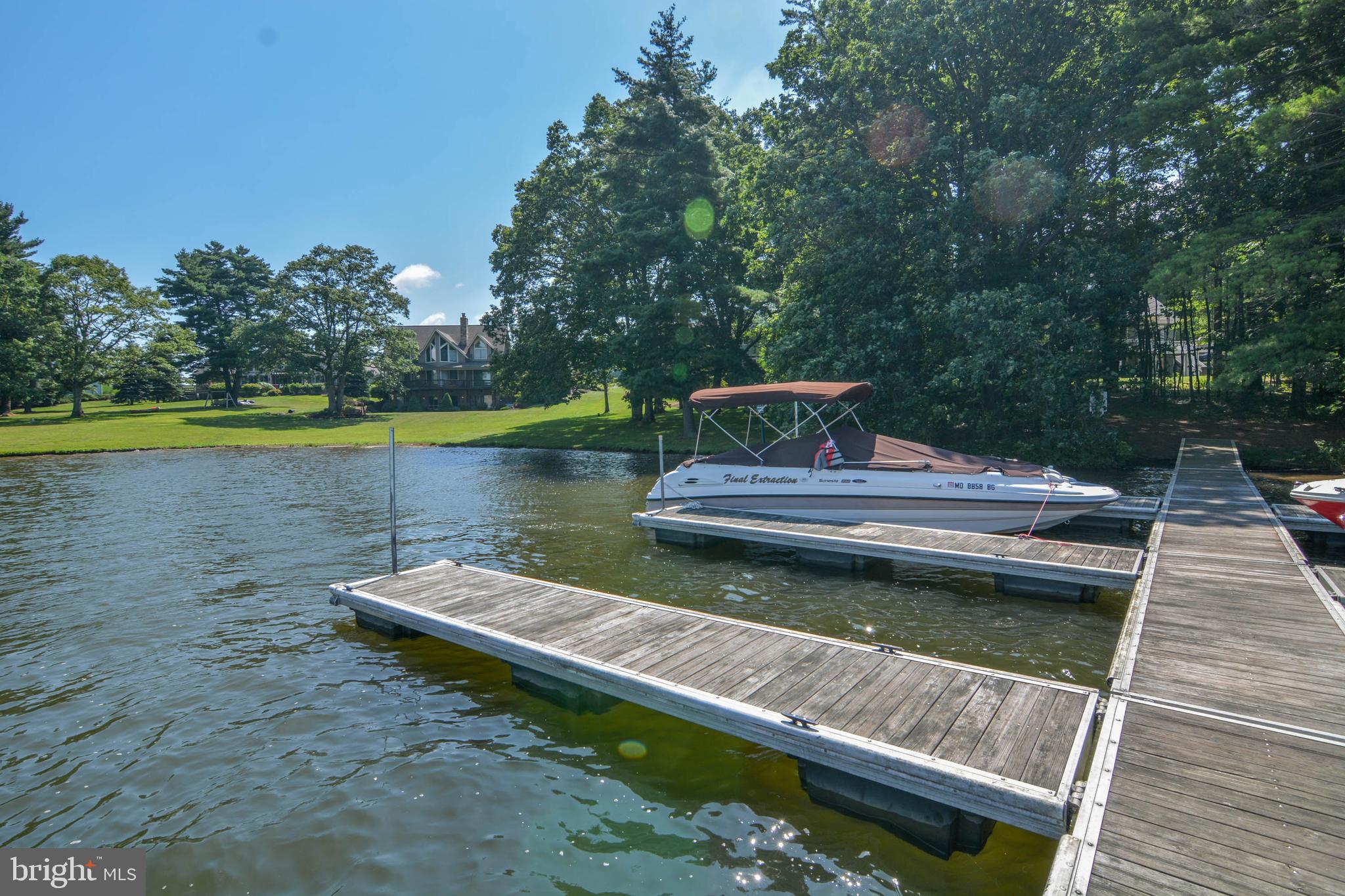 WATERFRONT GREENS - Residential