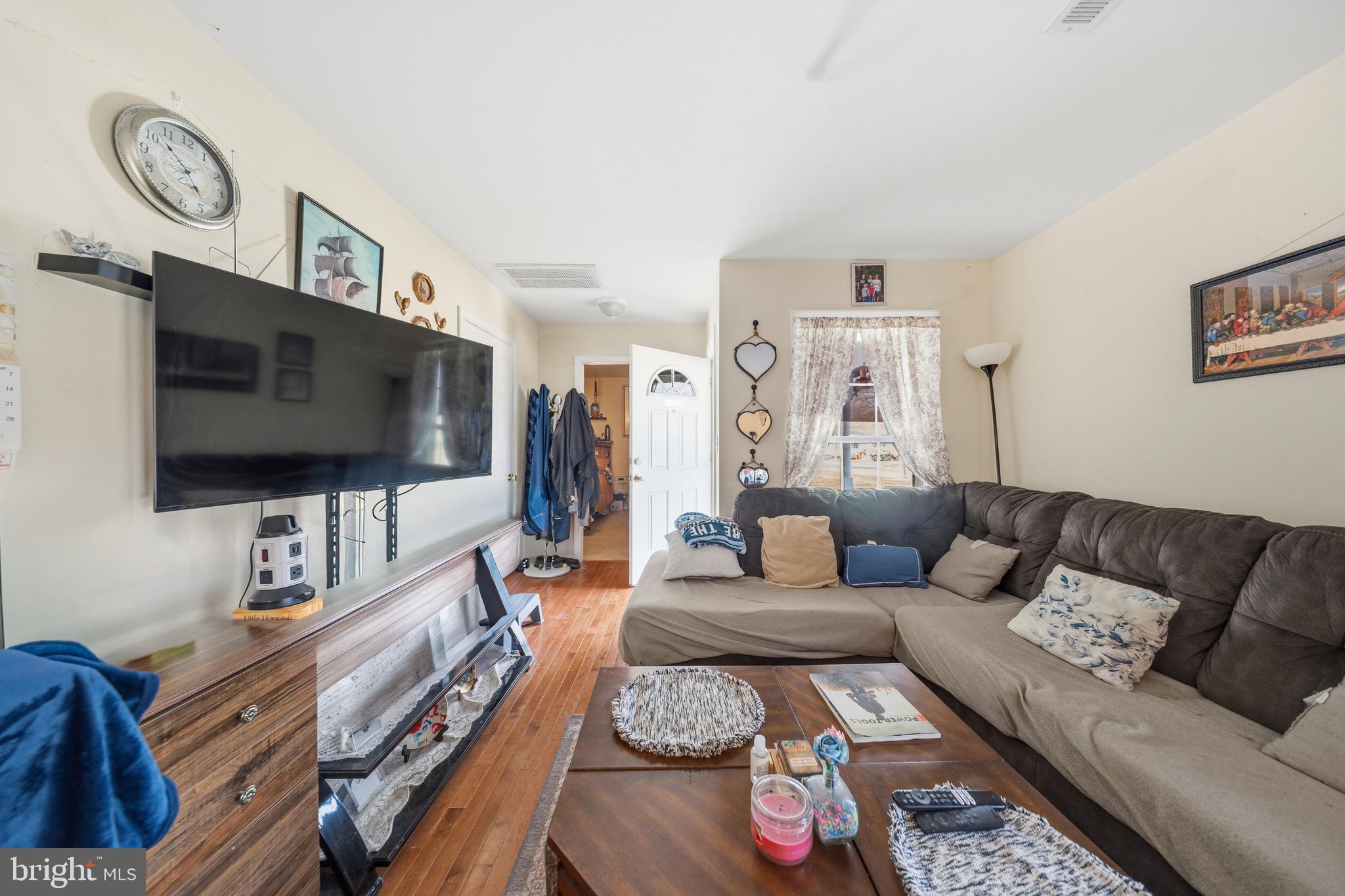 EAST NEW MARKET - Residential