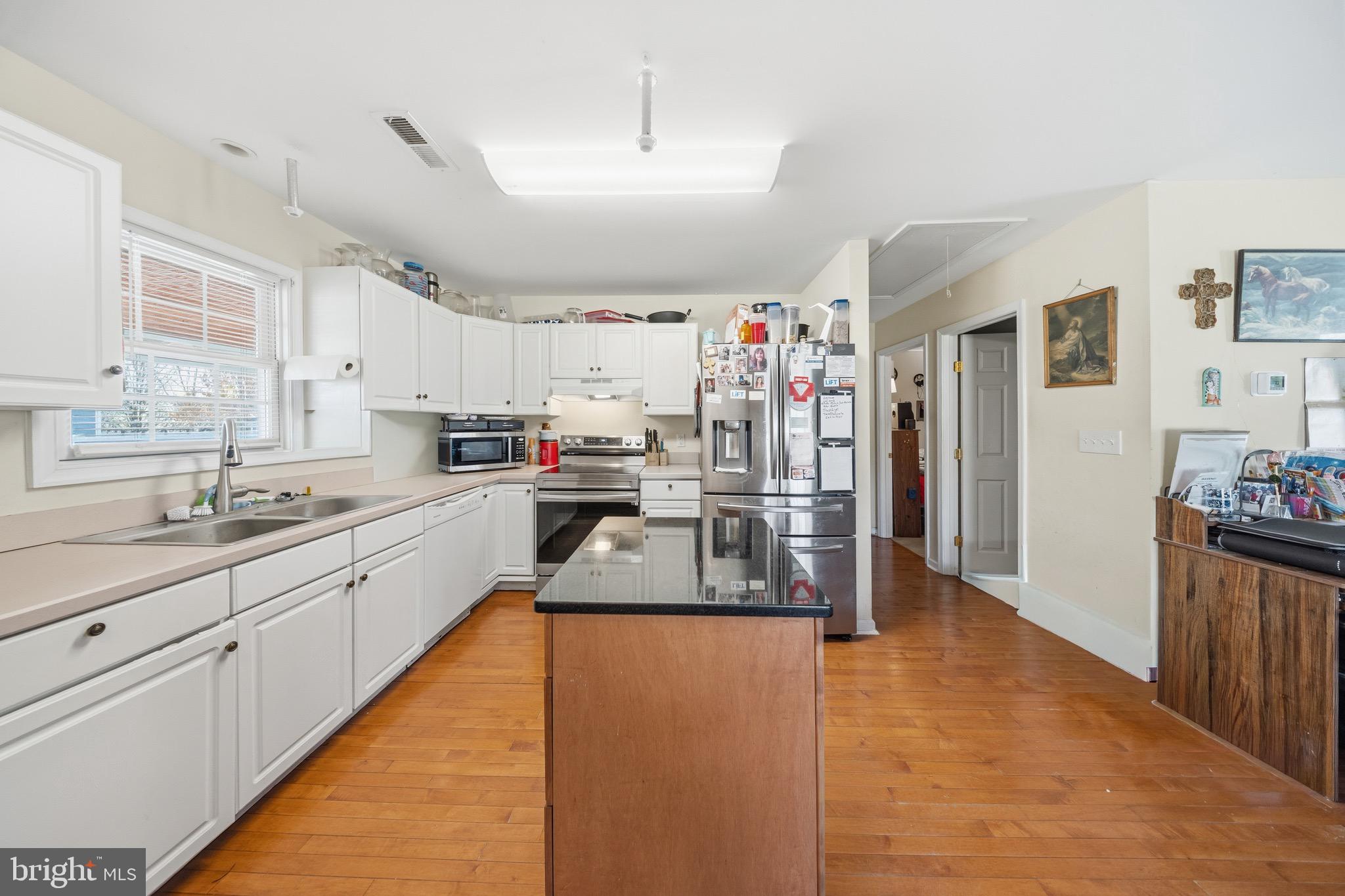 EAST NEW MARKET - Residential