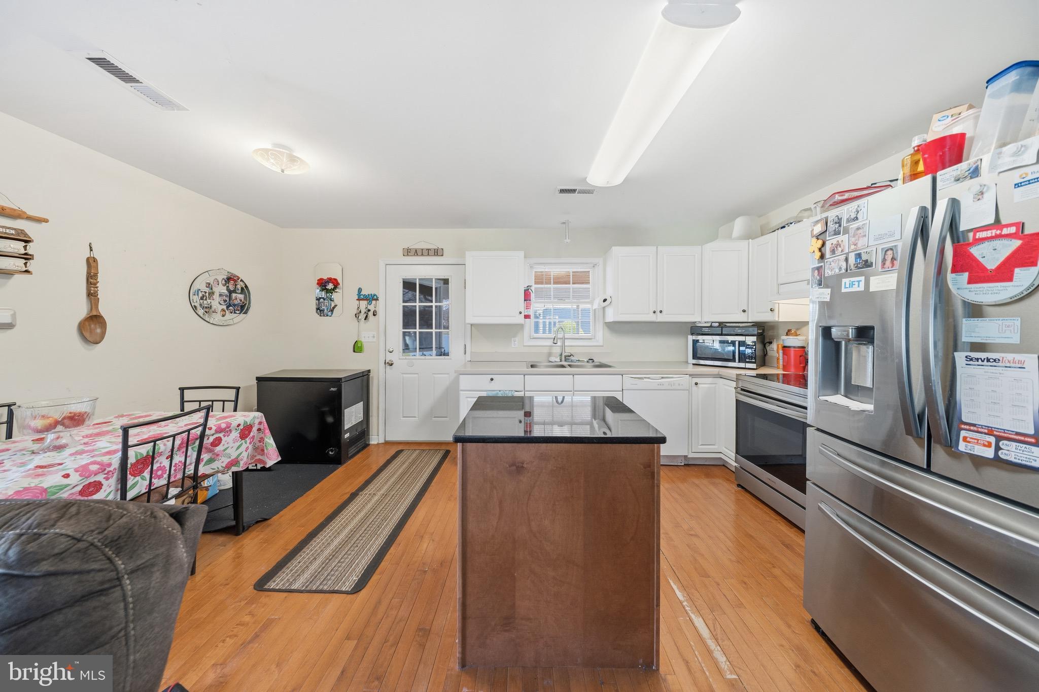 EAST NEW MARKET - Residential