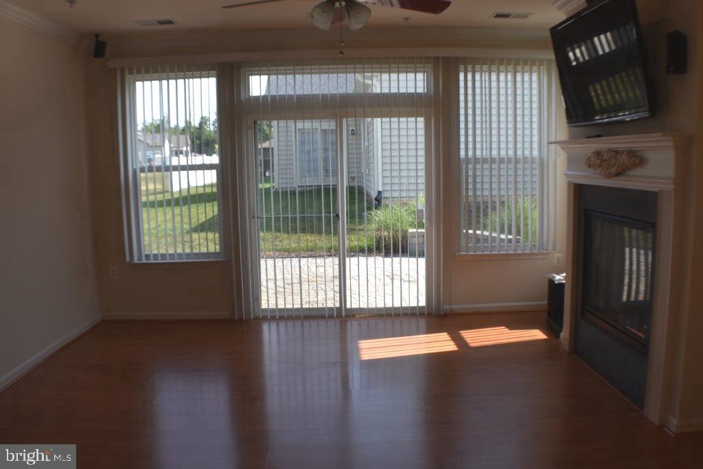 CENTRAL PARKE COLONIAL CHARLES - Residential