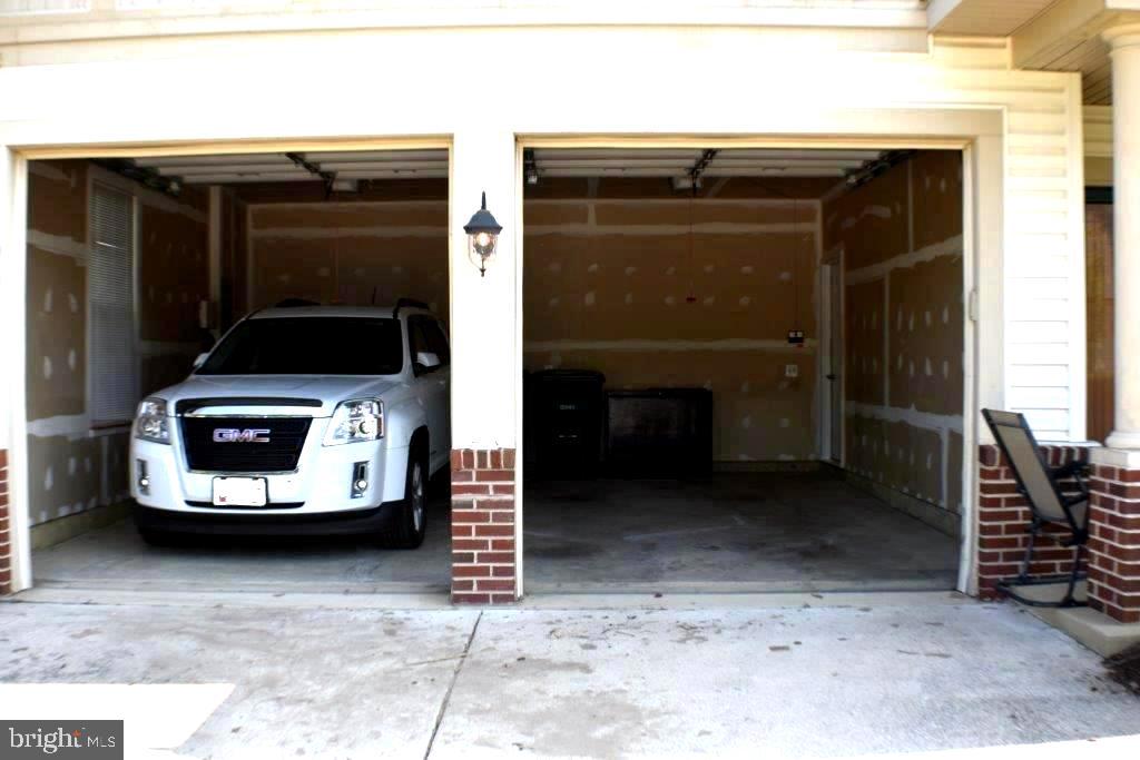 CENTRAL PARKE COLONIAL CHARLES - Residential