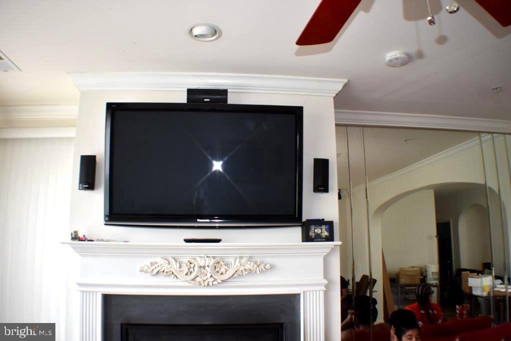 CENTRAL PARKE COLONIAL CHARLES - Residential