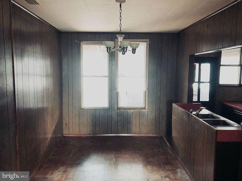 BROOKLYN - Residential